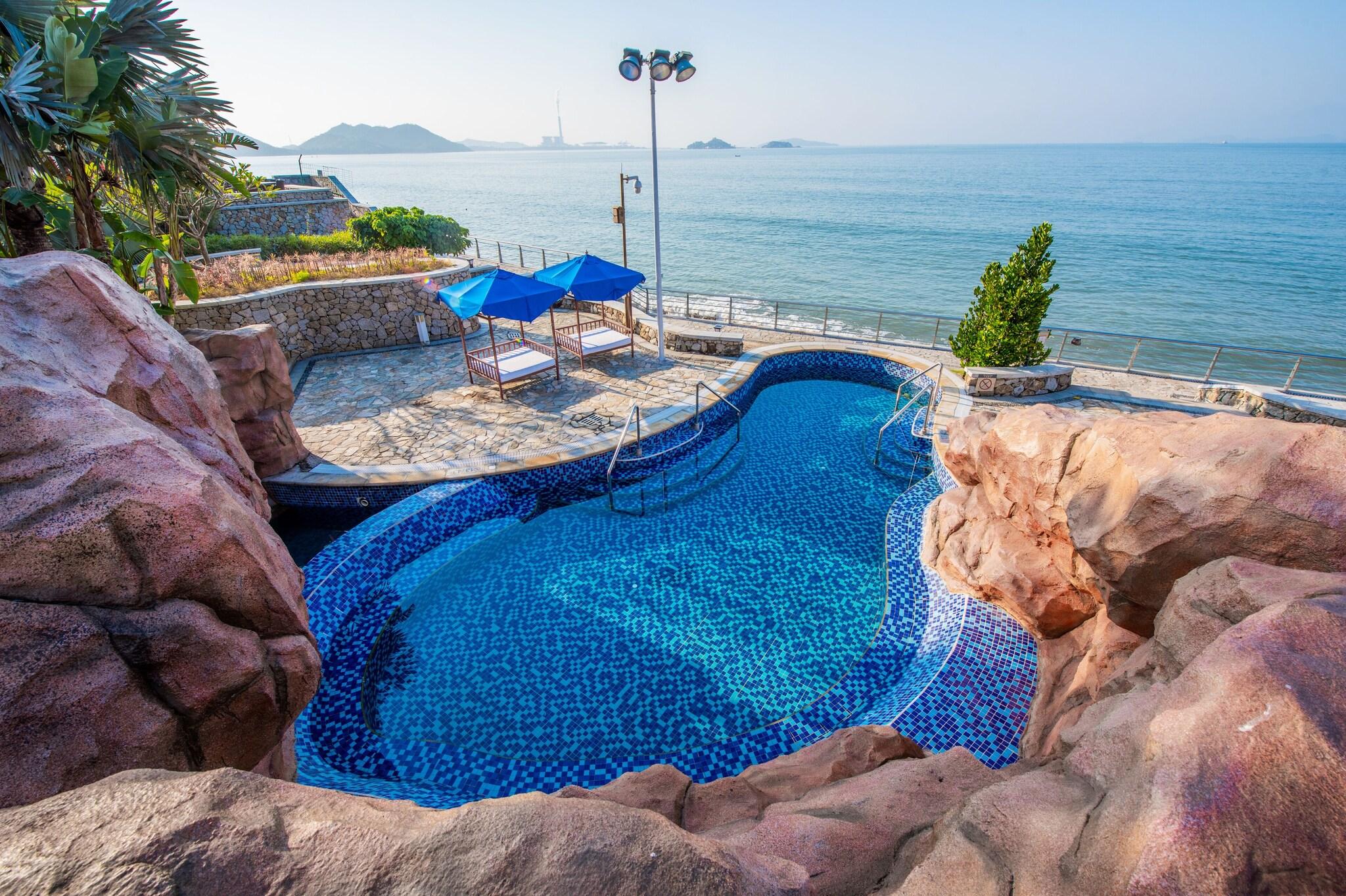 Double Deluxe Mountain View