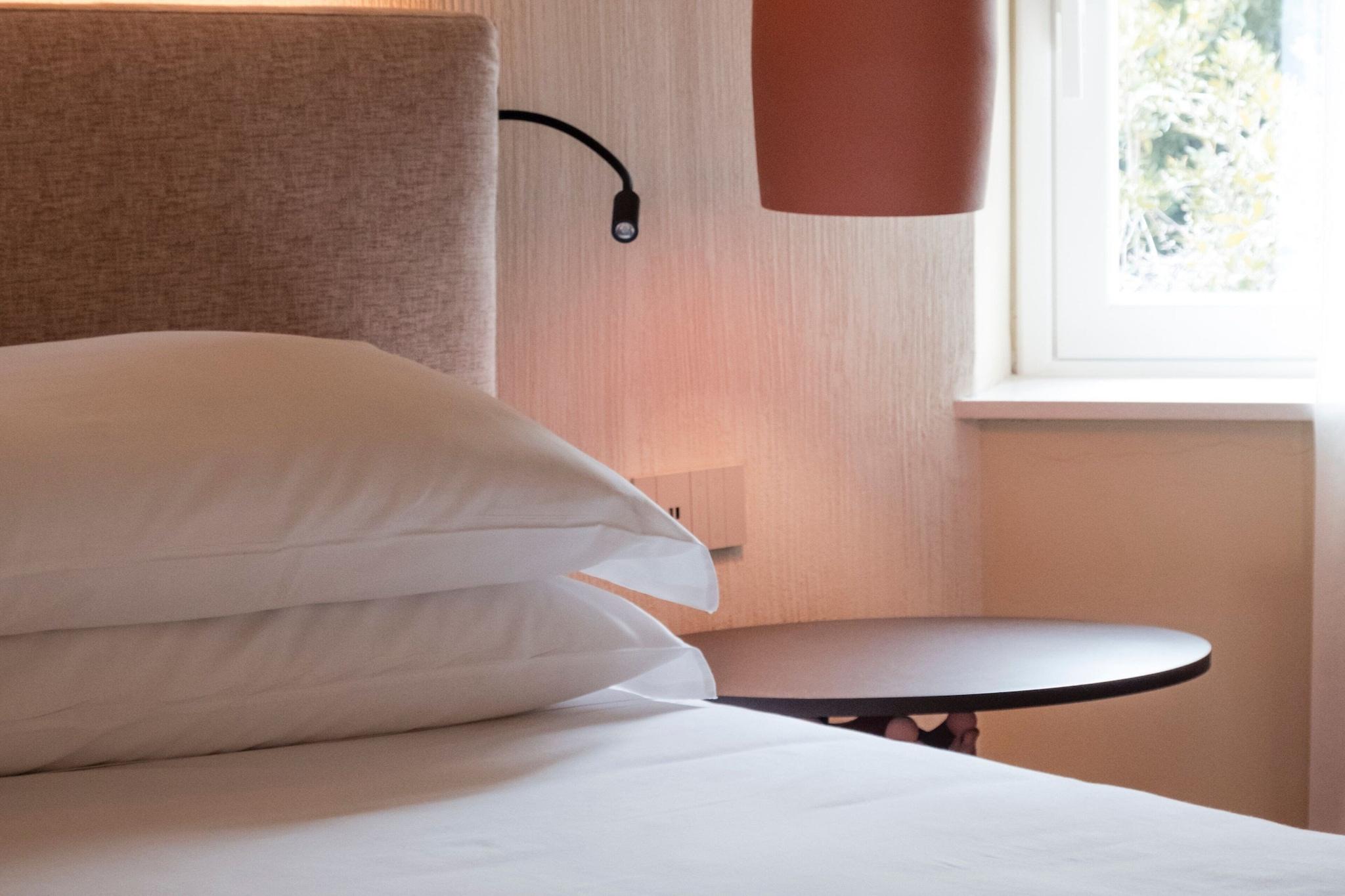 Double Superior King Bed