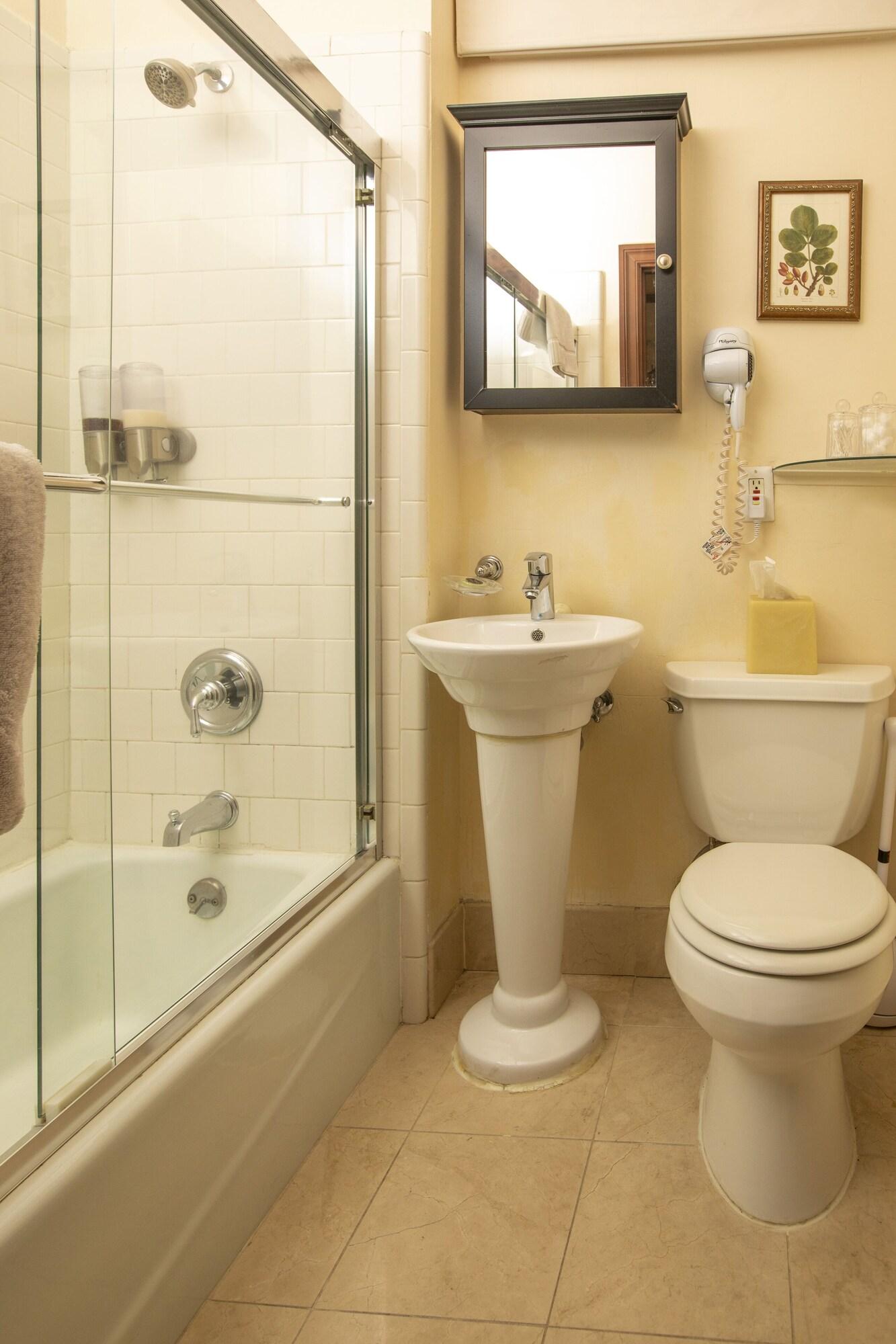 Double Queen Size Bed