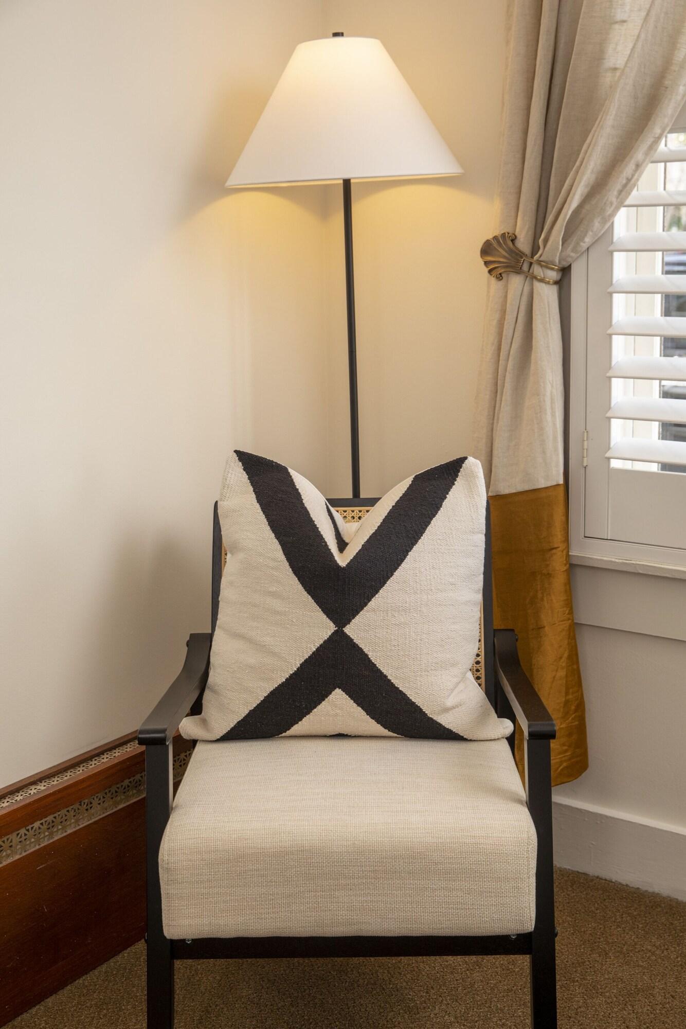 Triple Accessible Superior