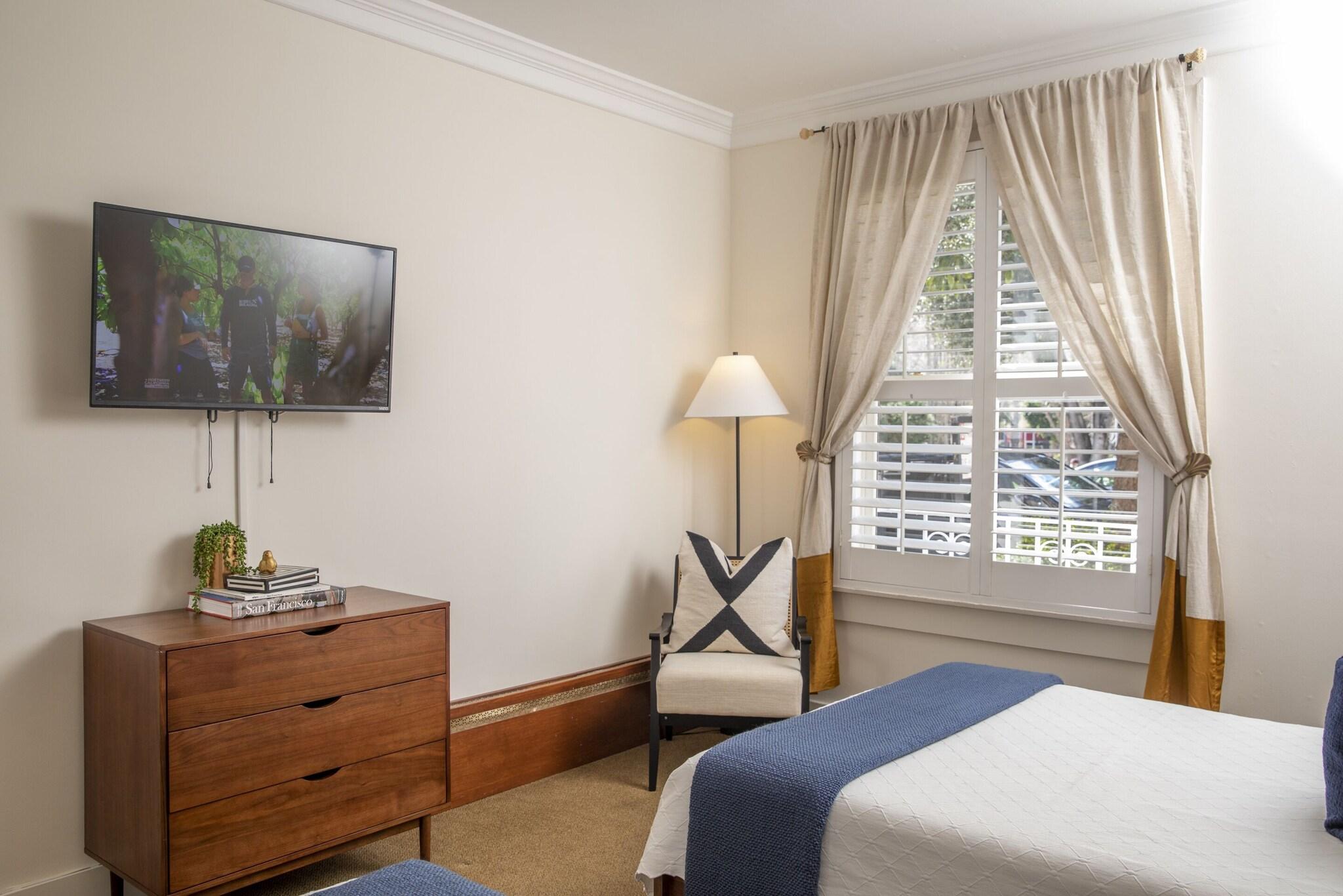 Triple Accessible Superior