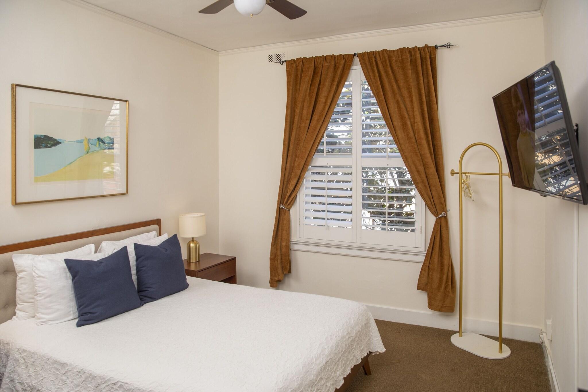 Double Queen Size Bed