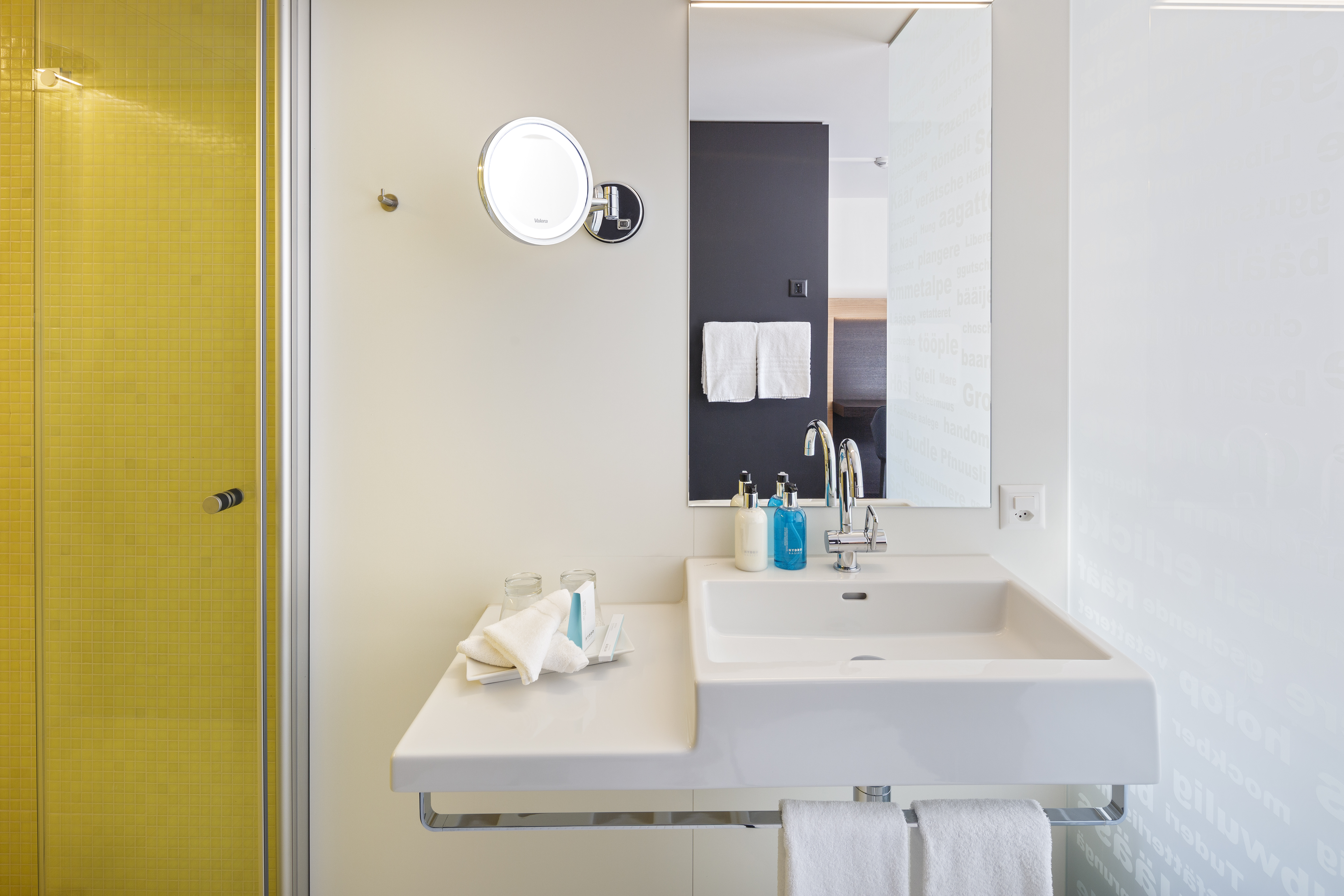 Twin Deluxe Lake View