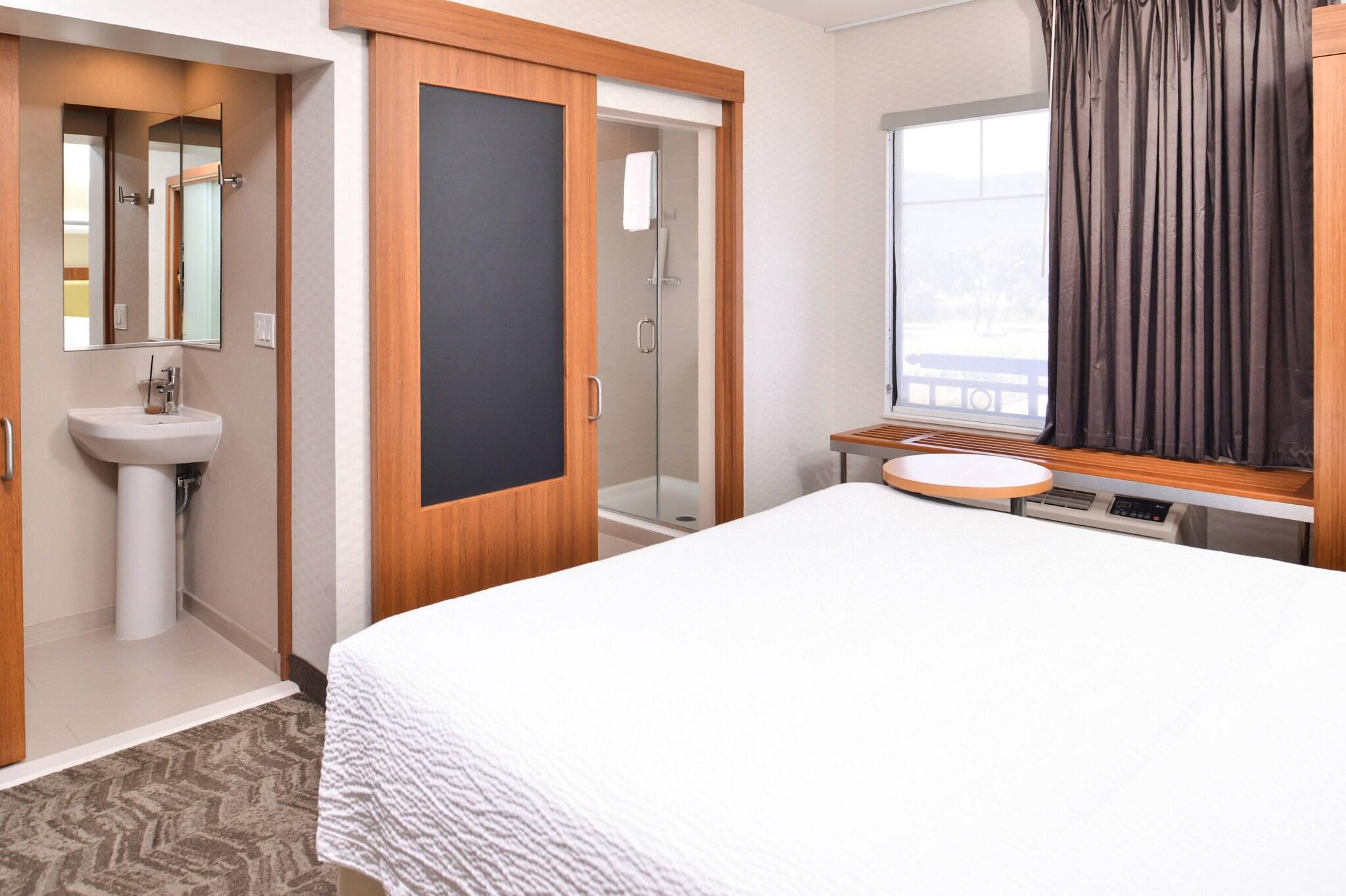 Studio King Size Bed