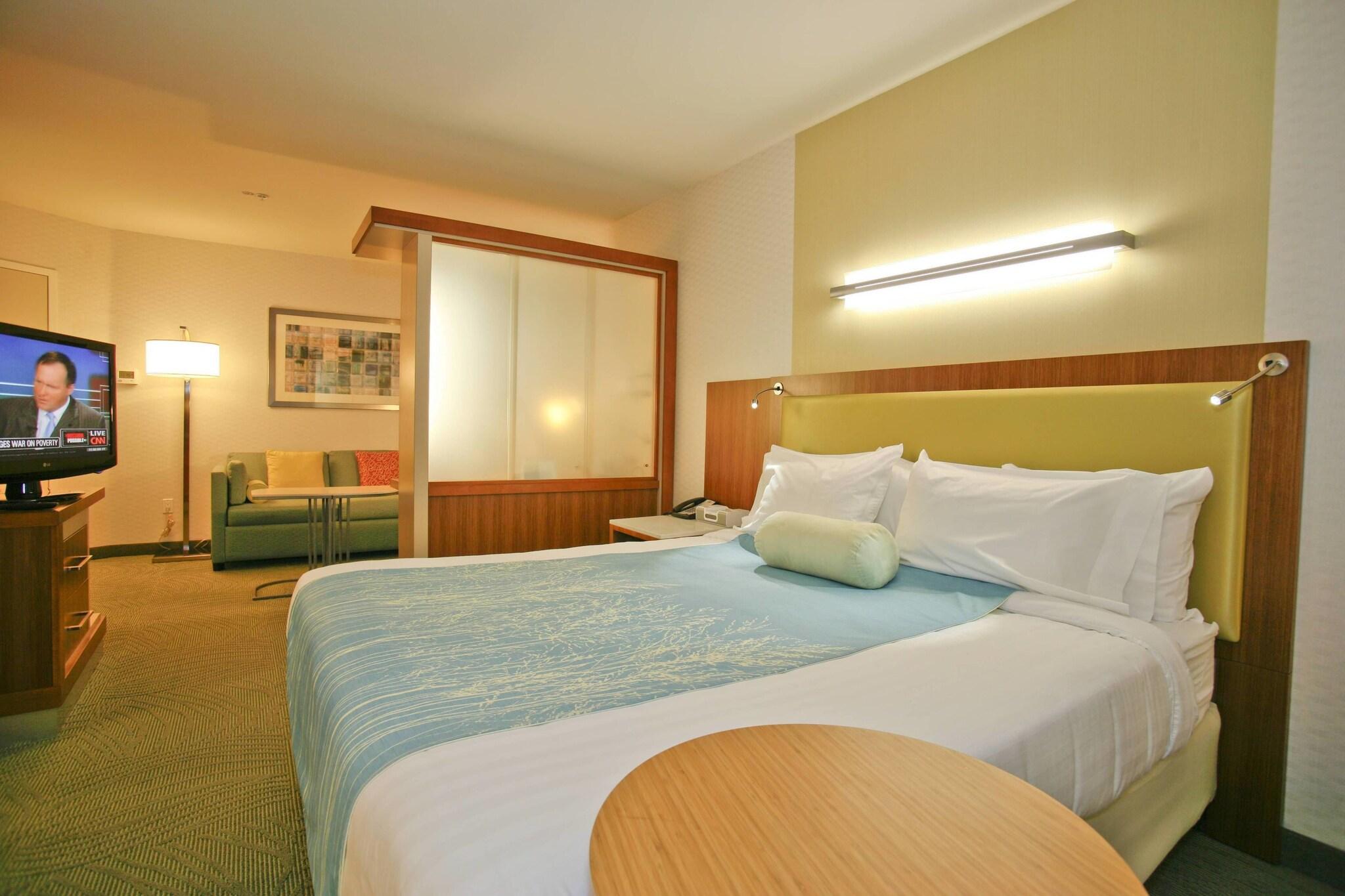 Studio King Size Bed