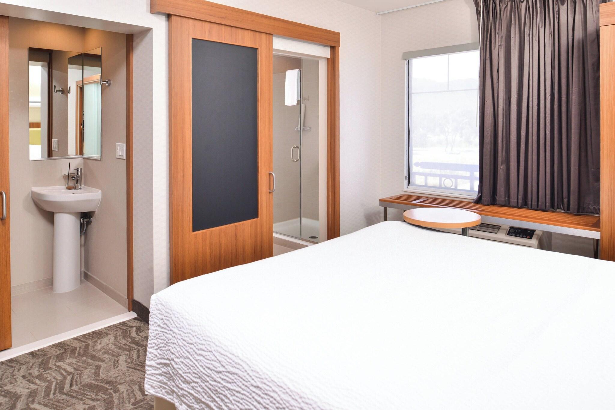 Studio King Size Bed