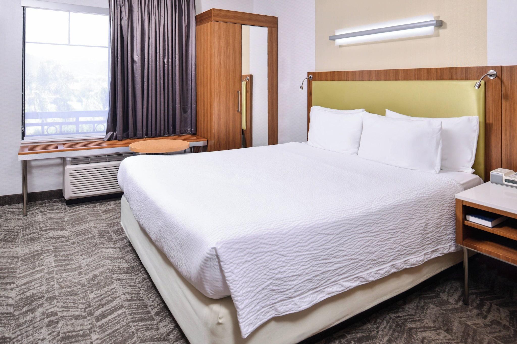 Studio King Size Bed