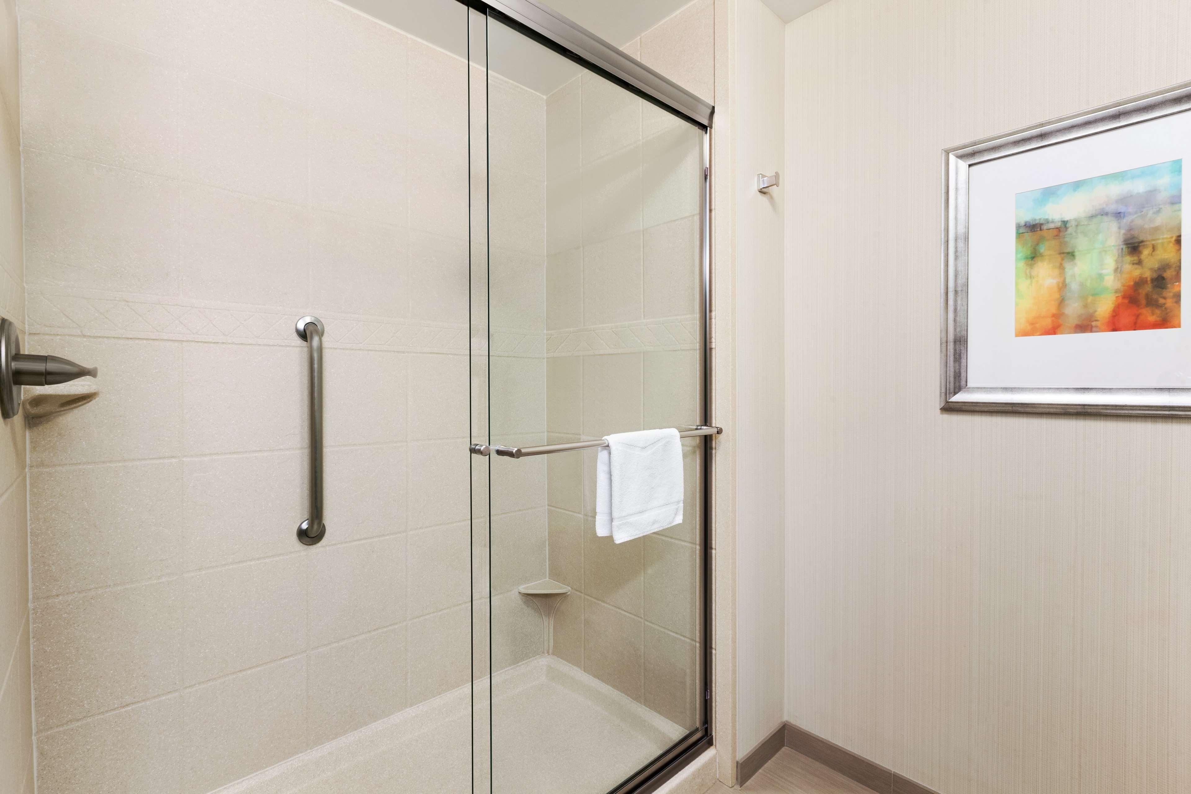 Double King Bed Non Smoking