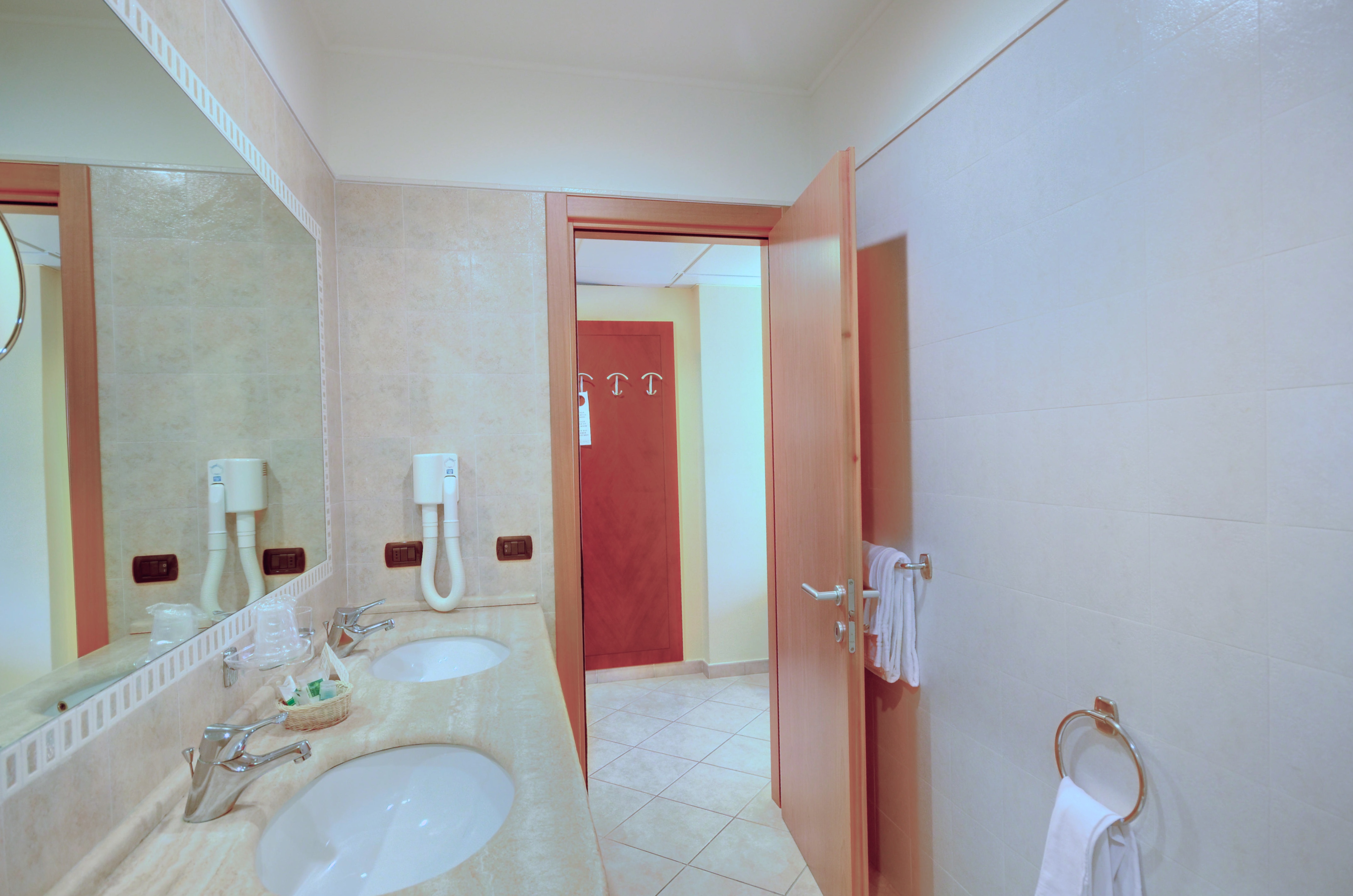 Double or Twin Standard