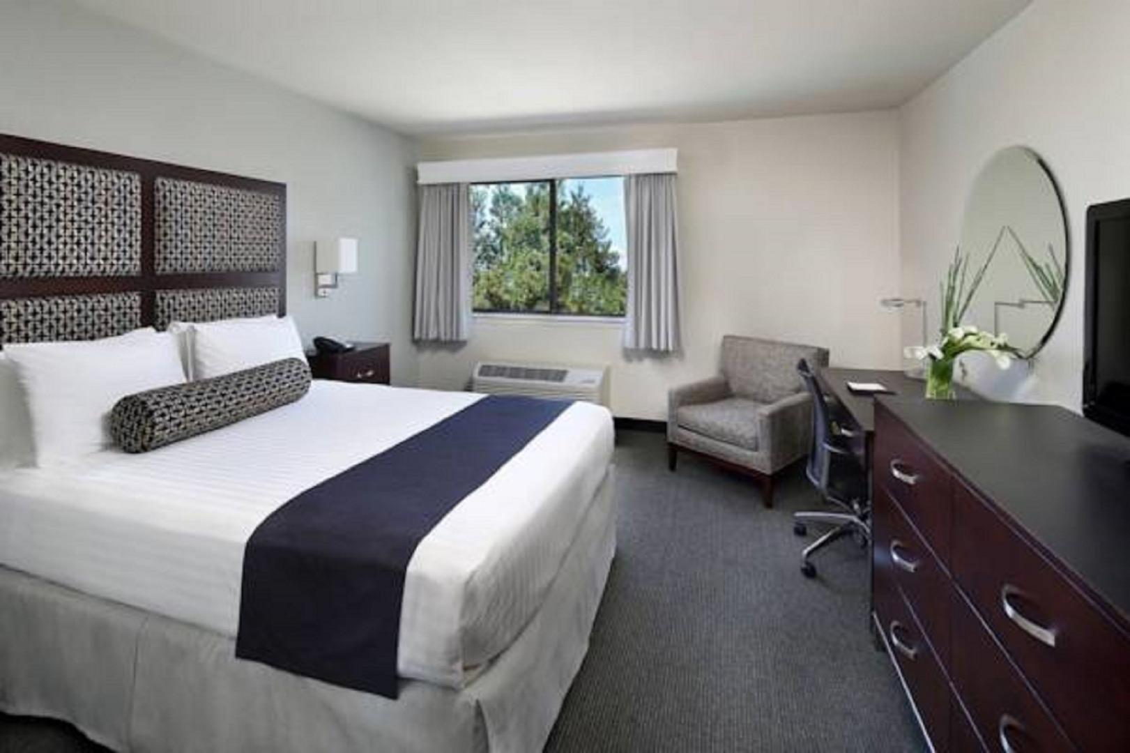 Double Deluxe Queen Bed