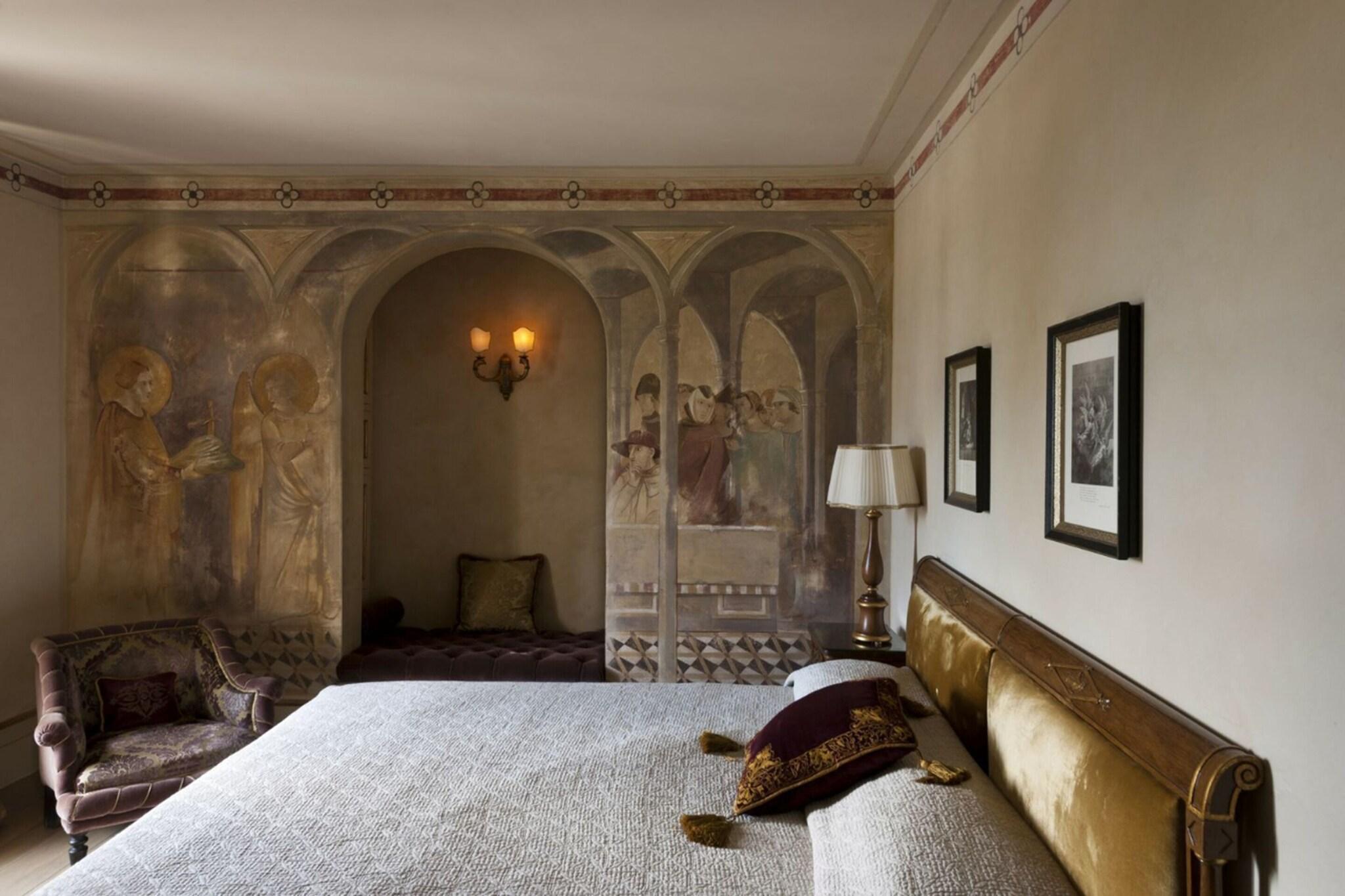 Double Deluxe King Bed