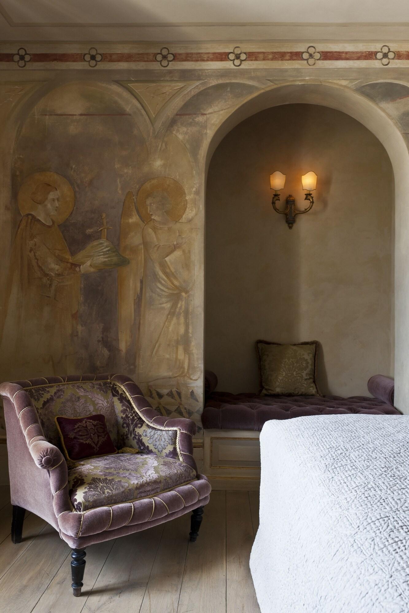 Double Deluxe King Bed