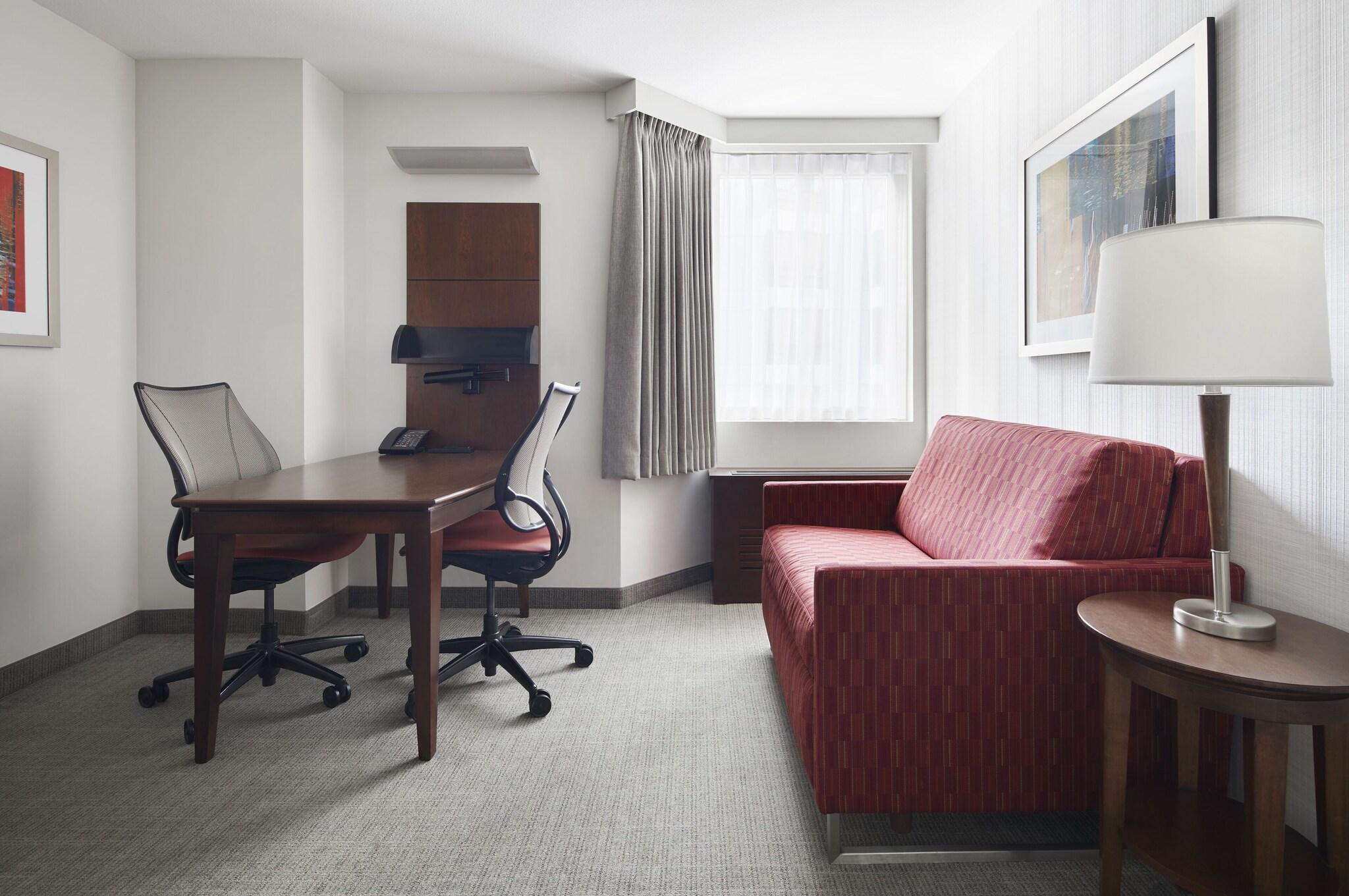 Suite Queen Size Bed