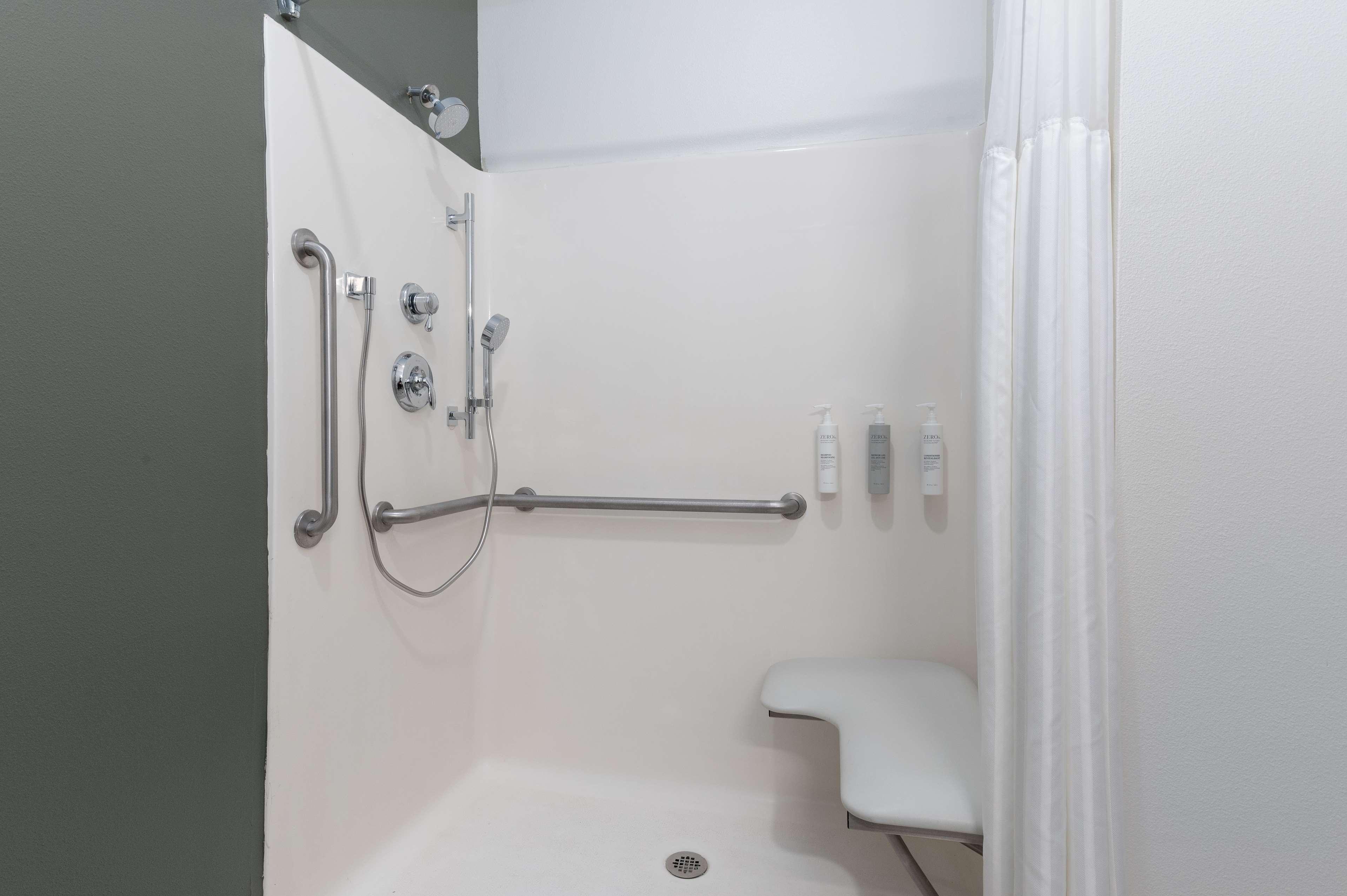 Double or Twin Accessible