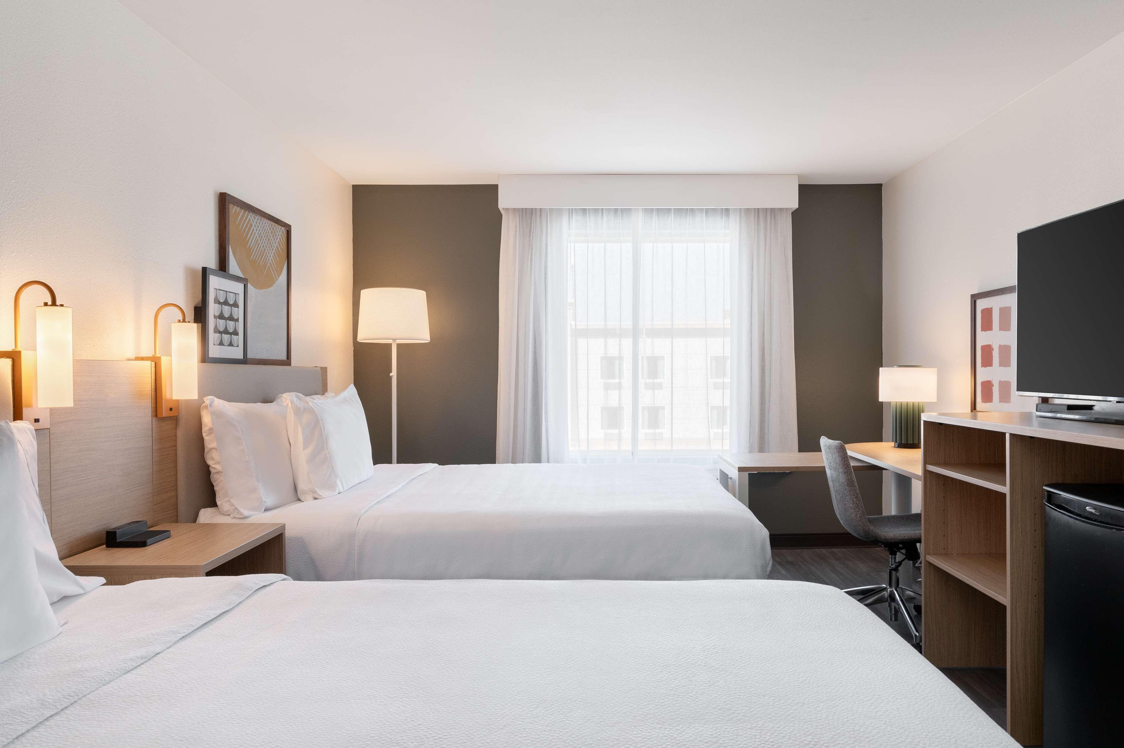 Double or Twin Two Queen Beds