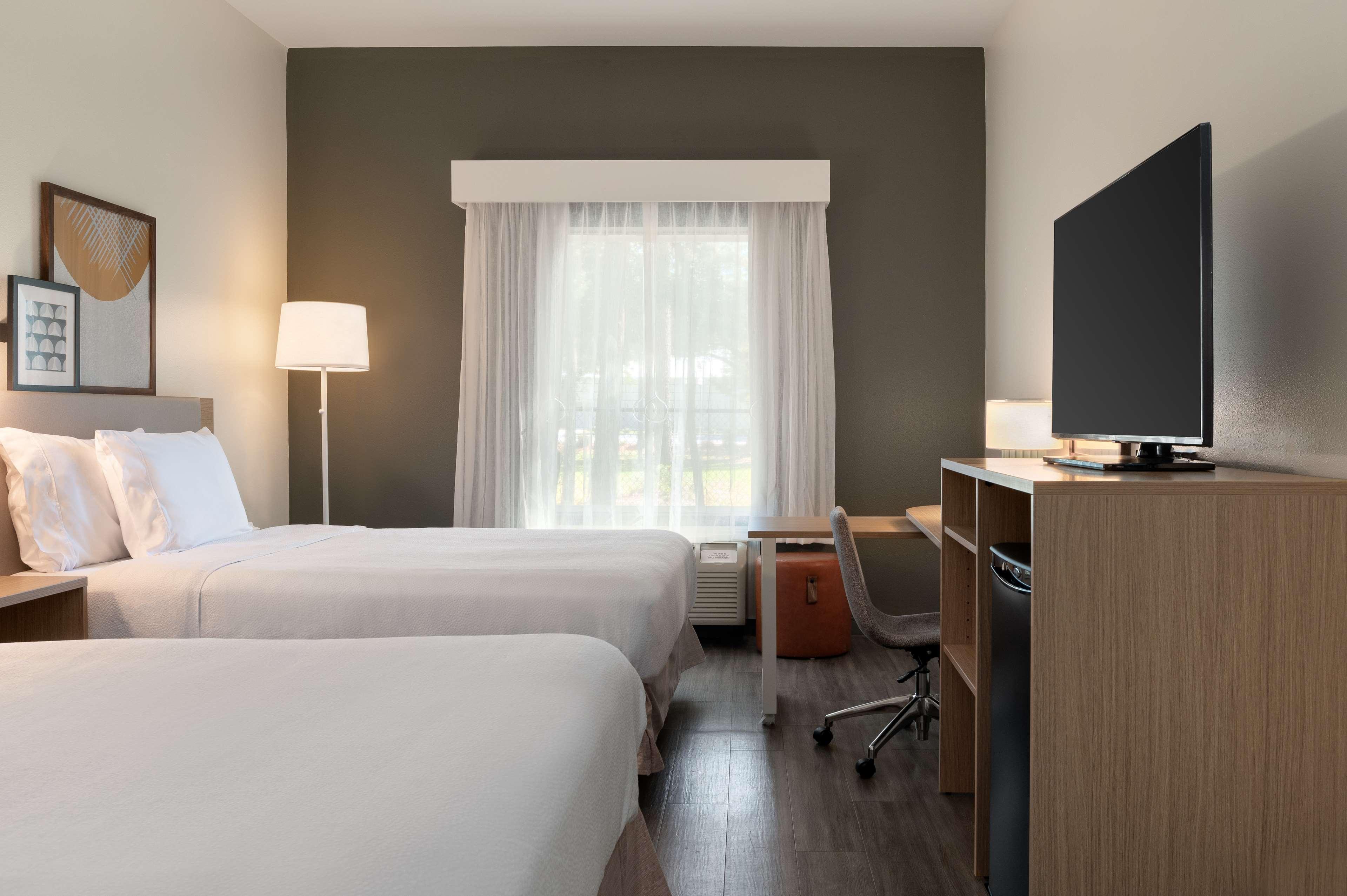 Double or Twin Accessible-two Queen Beds