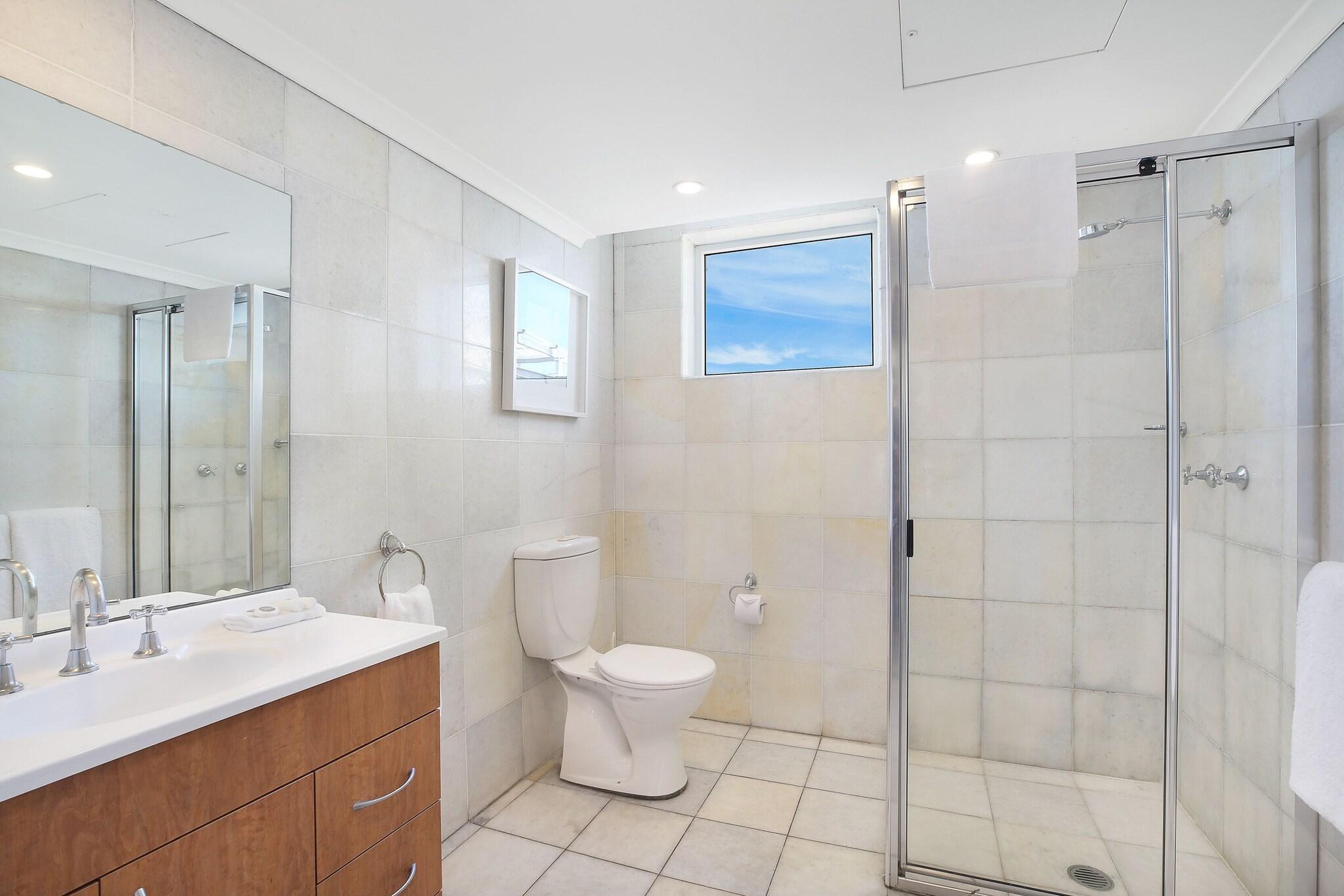 Apartment Deluxe Queen Bed