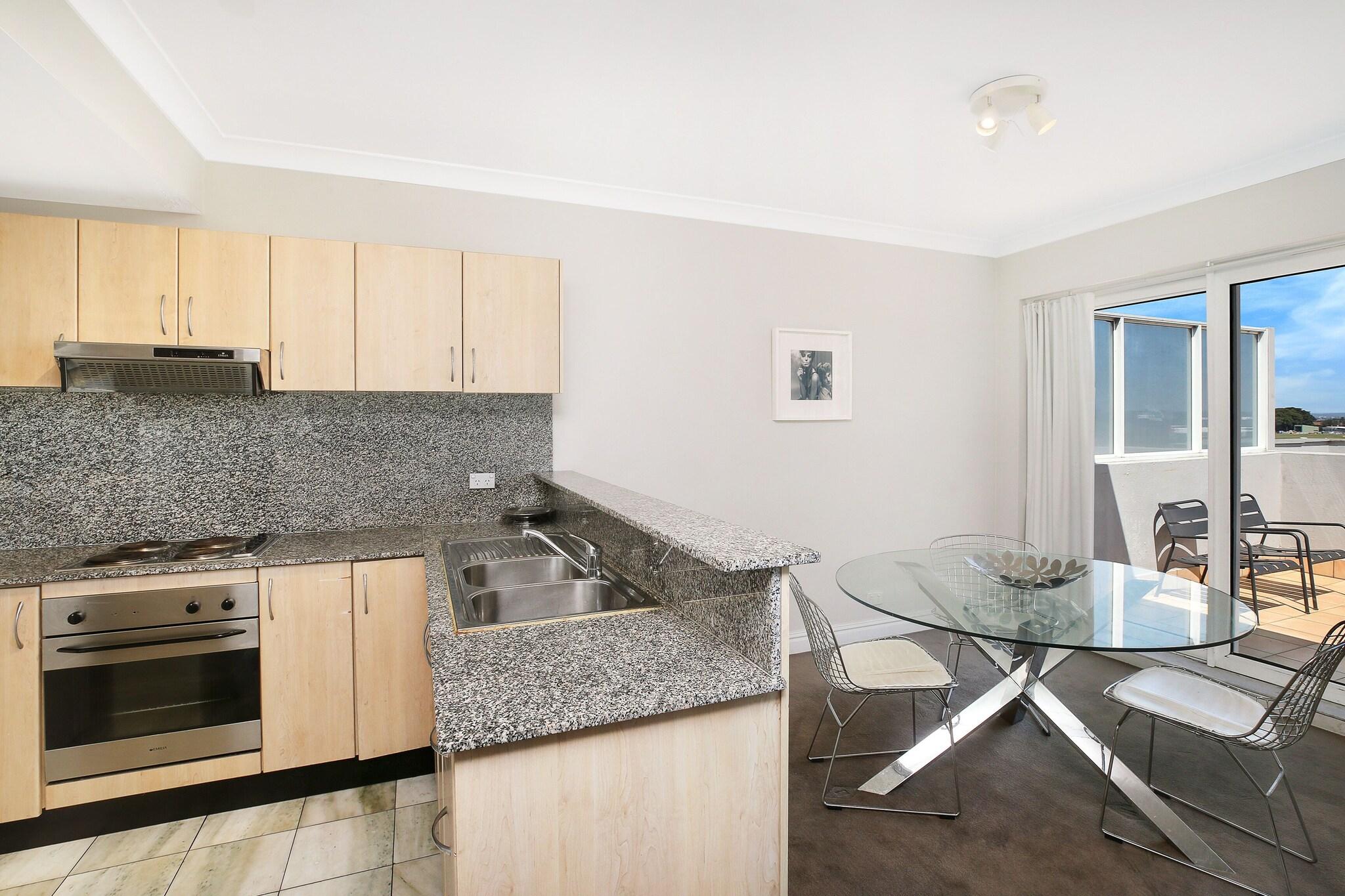 Apartment Deluxe Queen Bed