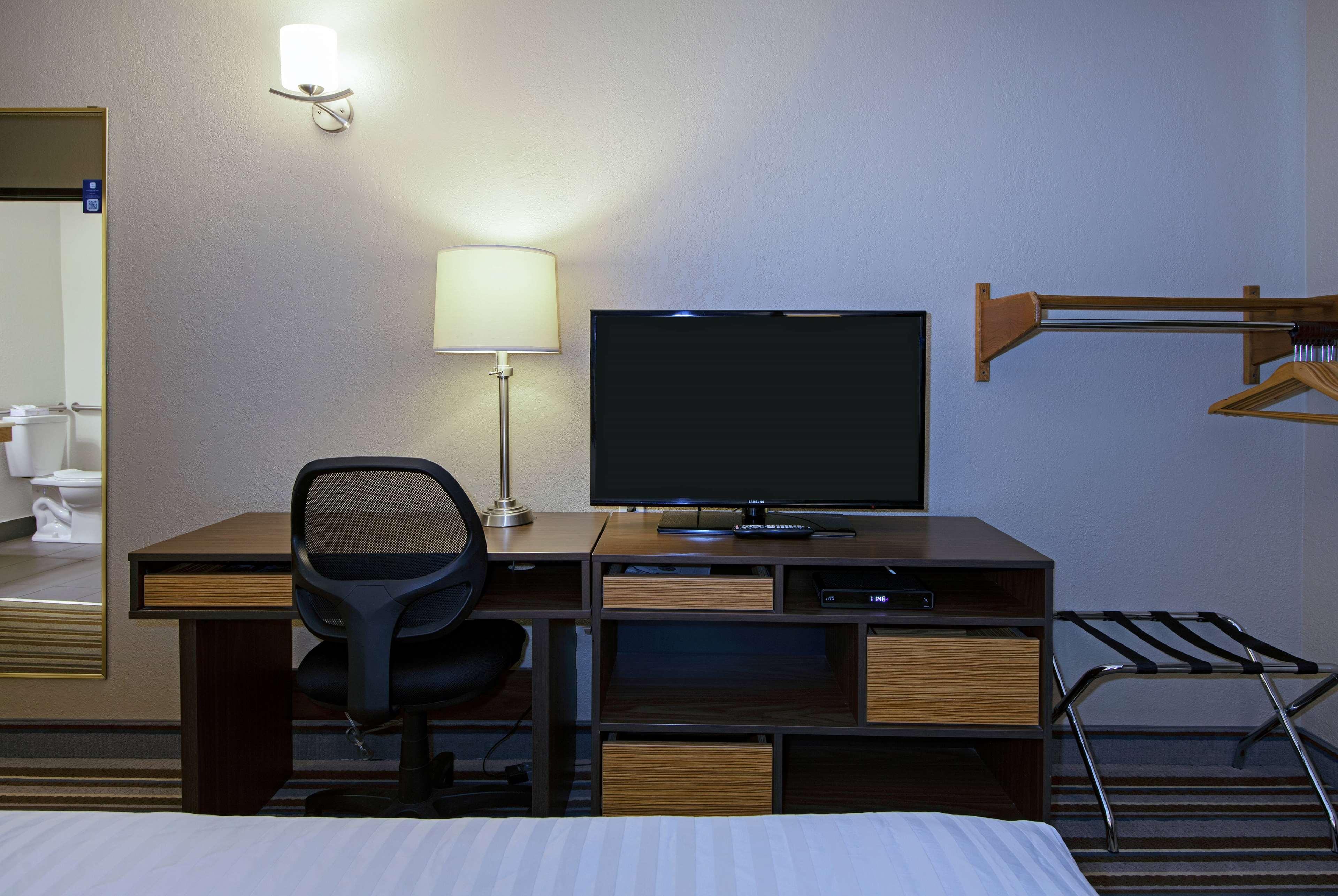 Room King Bed Non Smoking