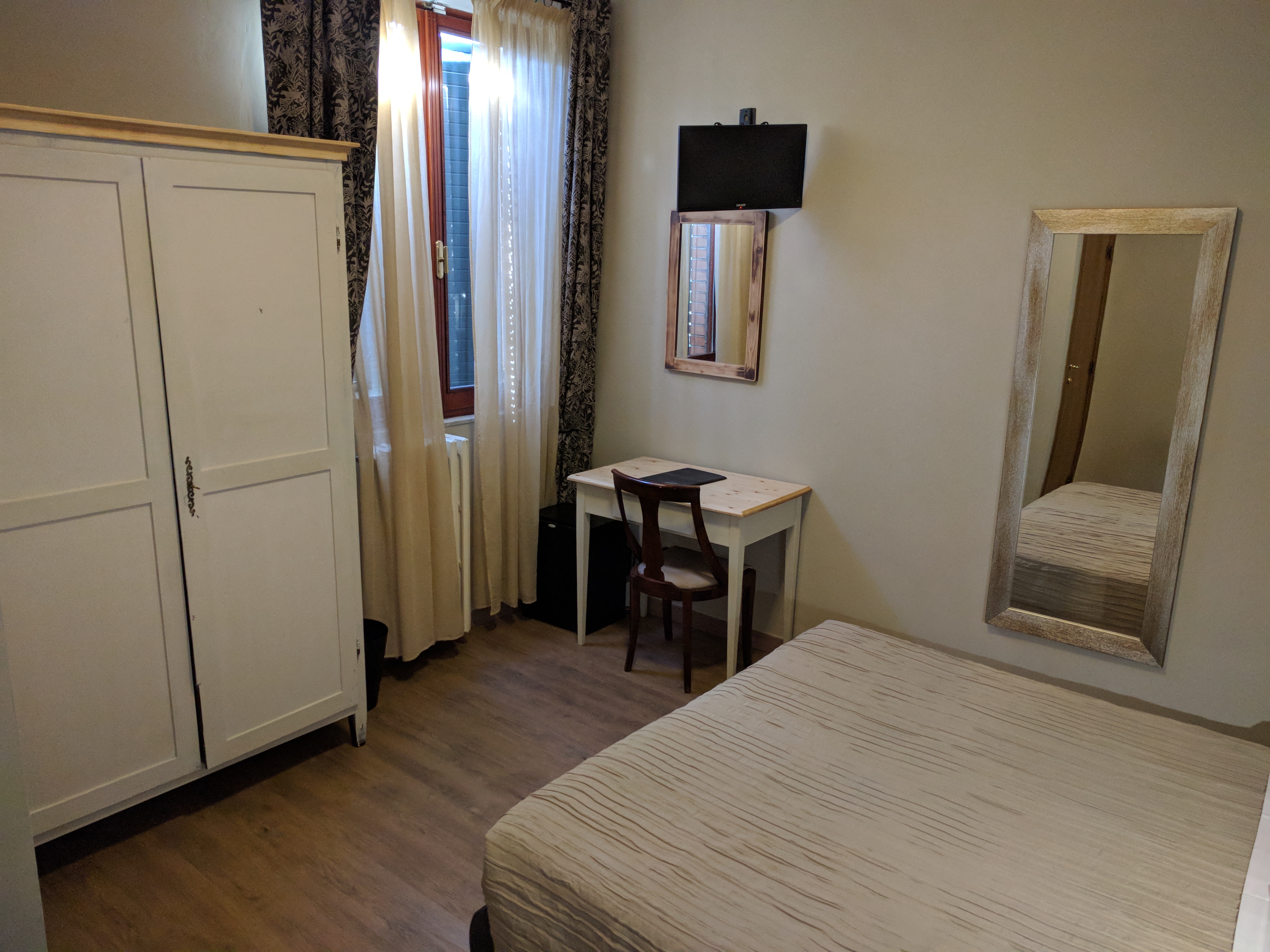 Double or Twin Standard