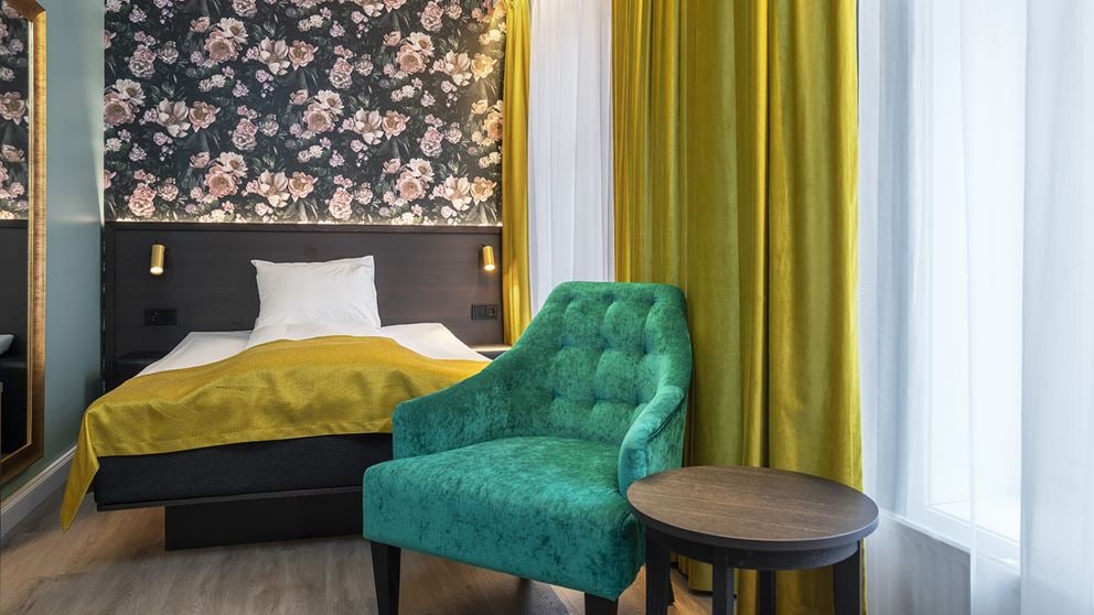 Room Queen Bed Non Smoking