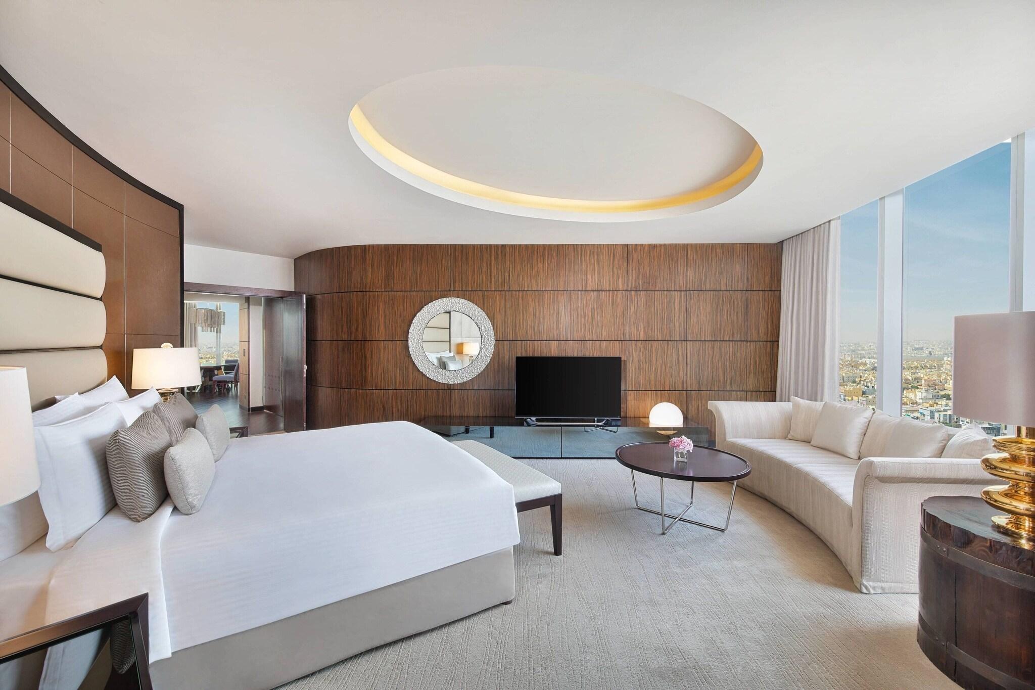 Suite King Bed One Bedroom 