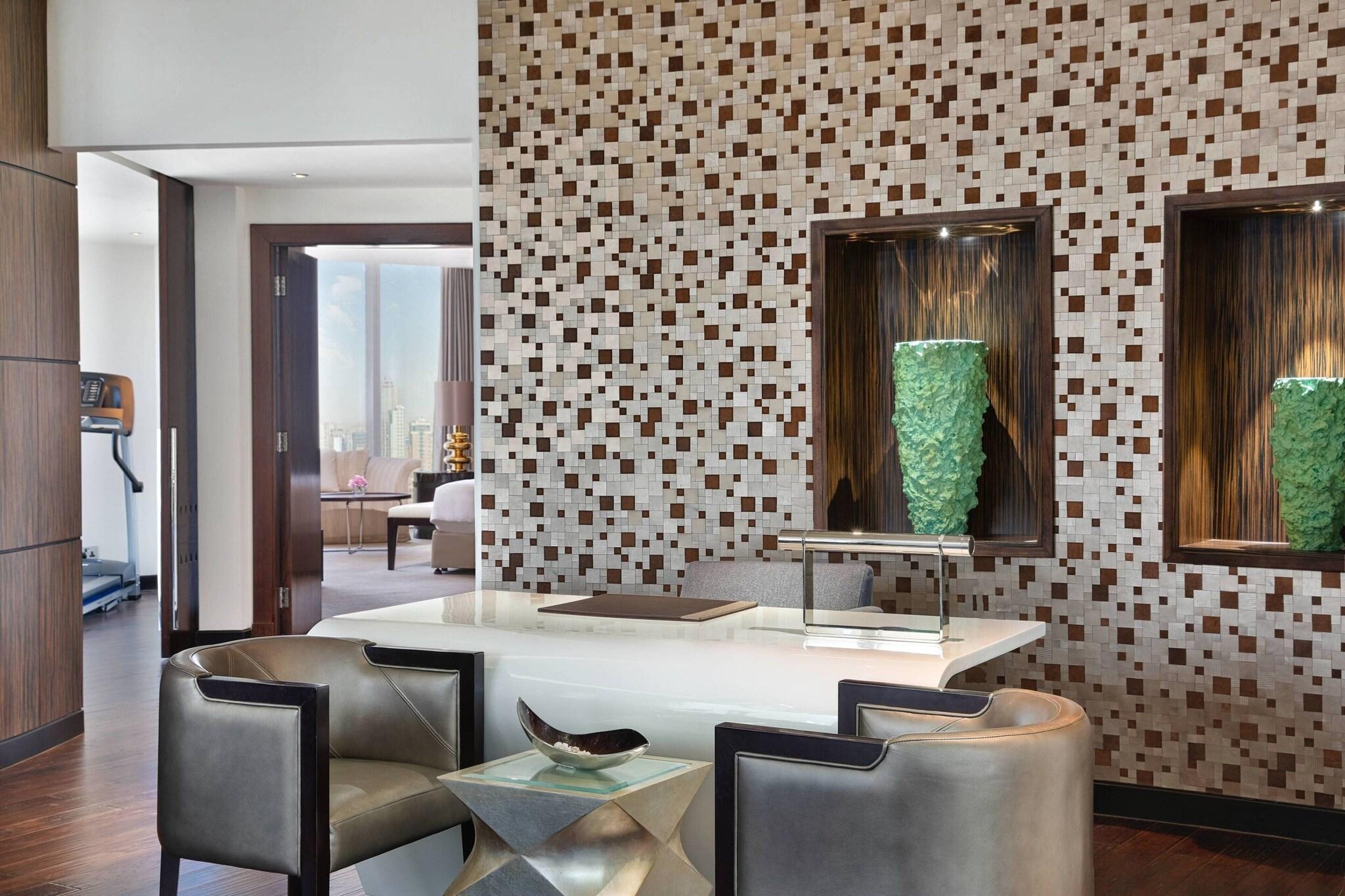 Suite King Bed One Bedroom 