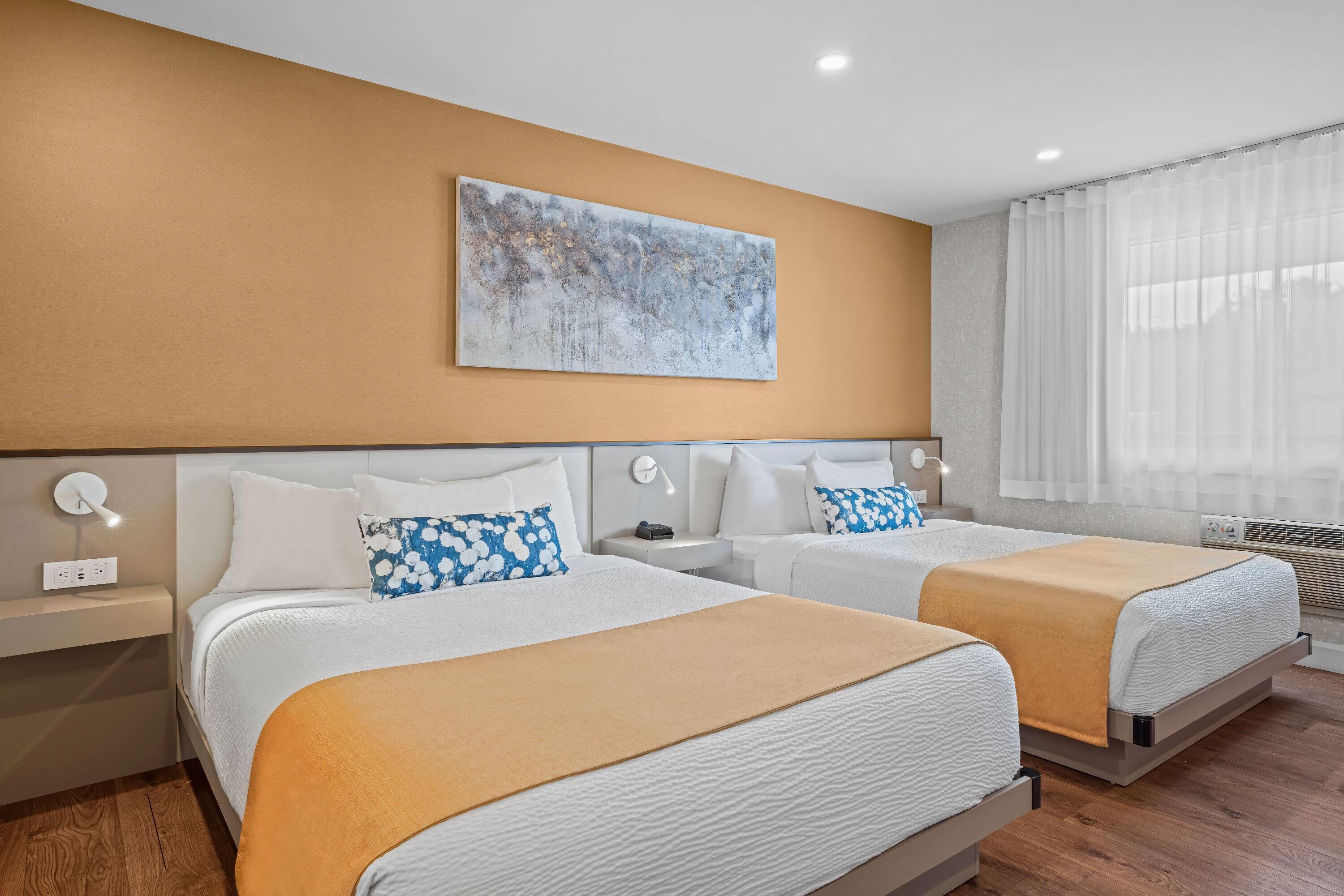 Quadruple Two Queen Beds