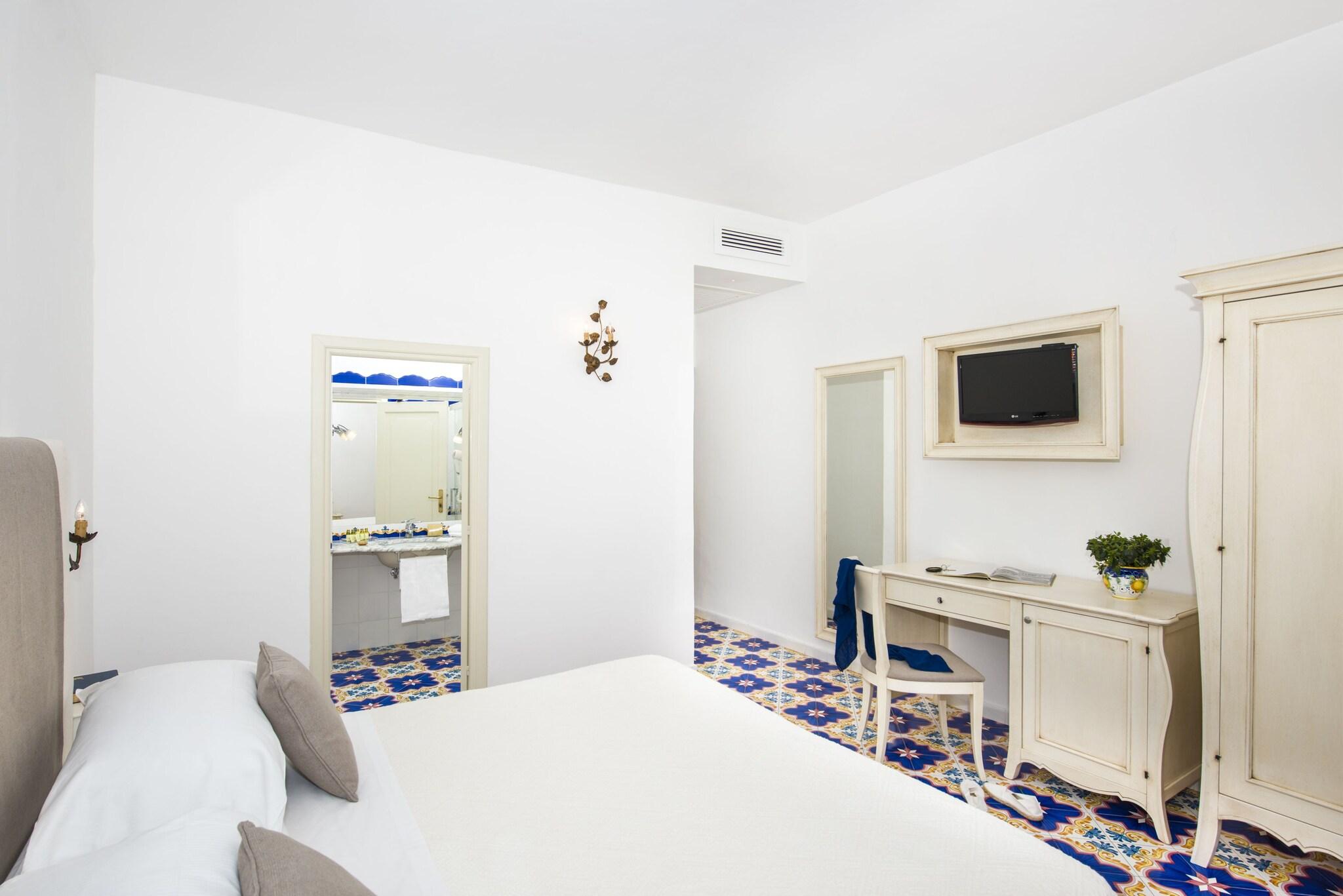 Double Classic King Bed