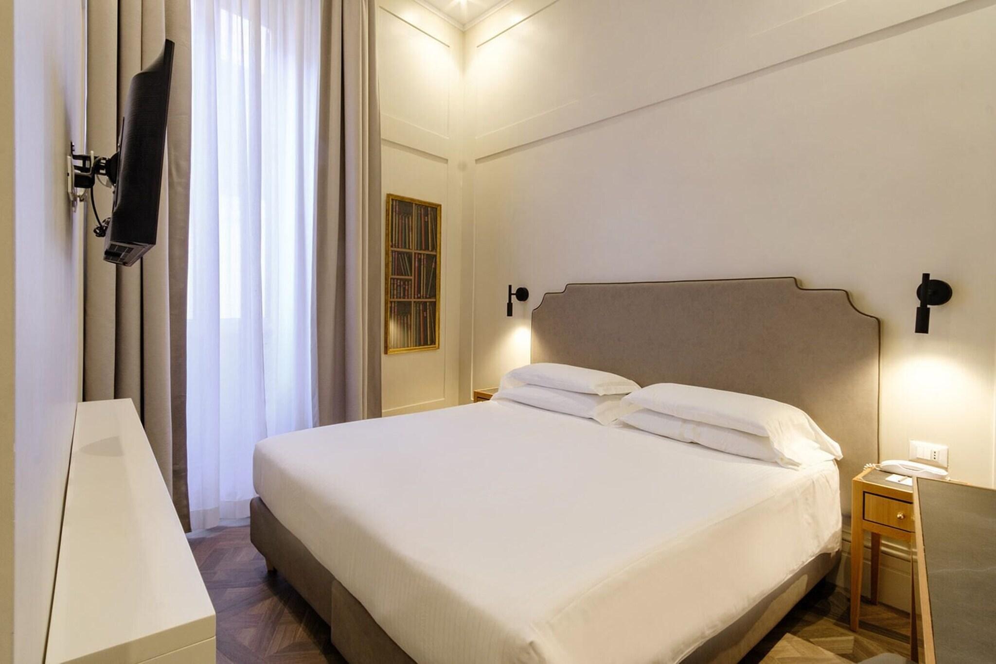 Double or Twin Superior Queen Bed