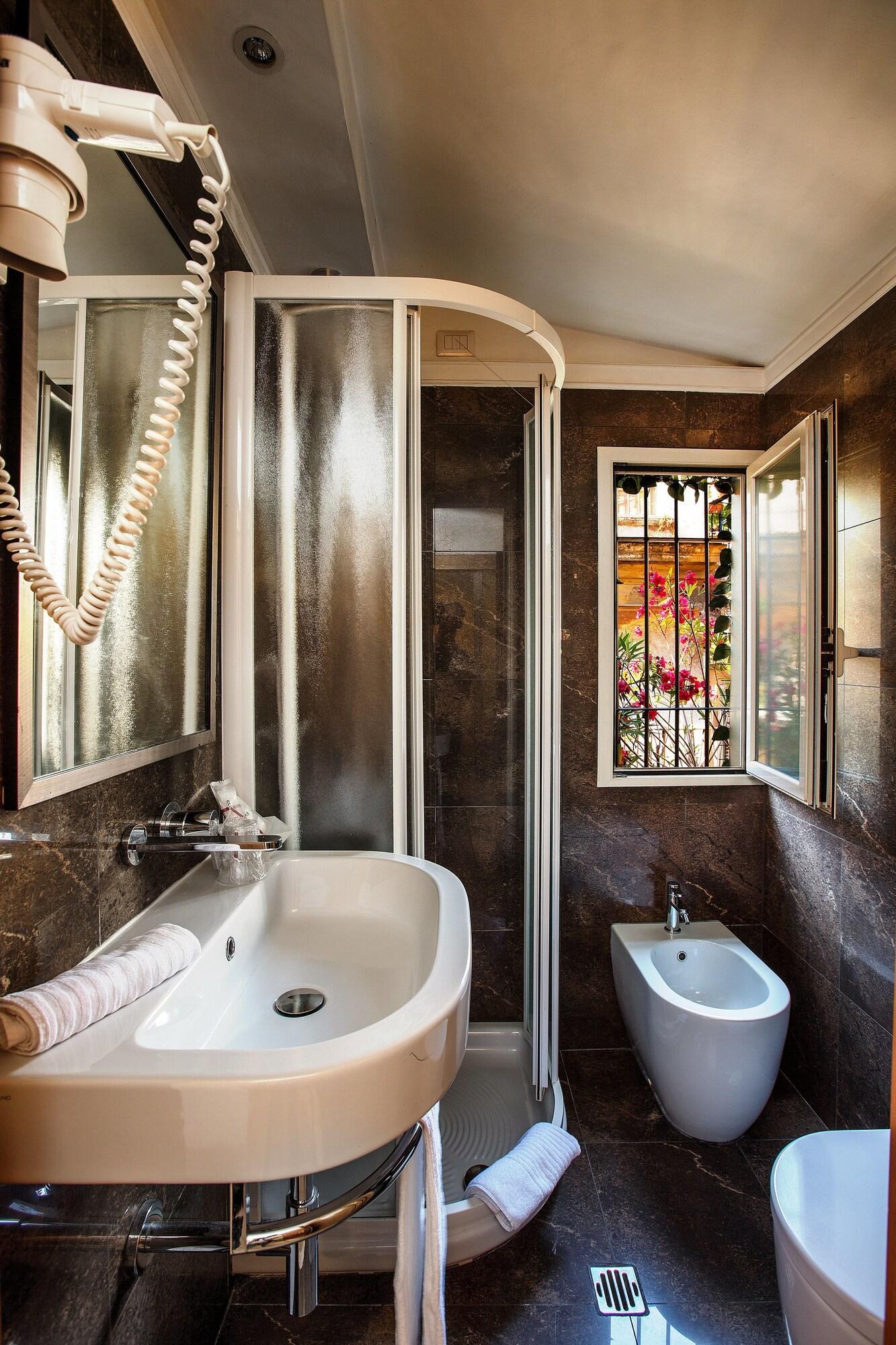 Single with Balcony with Views