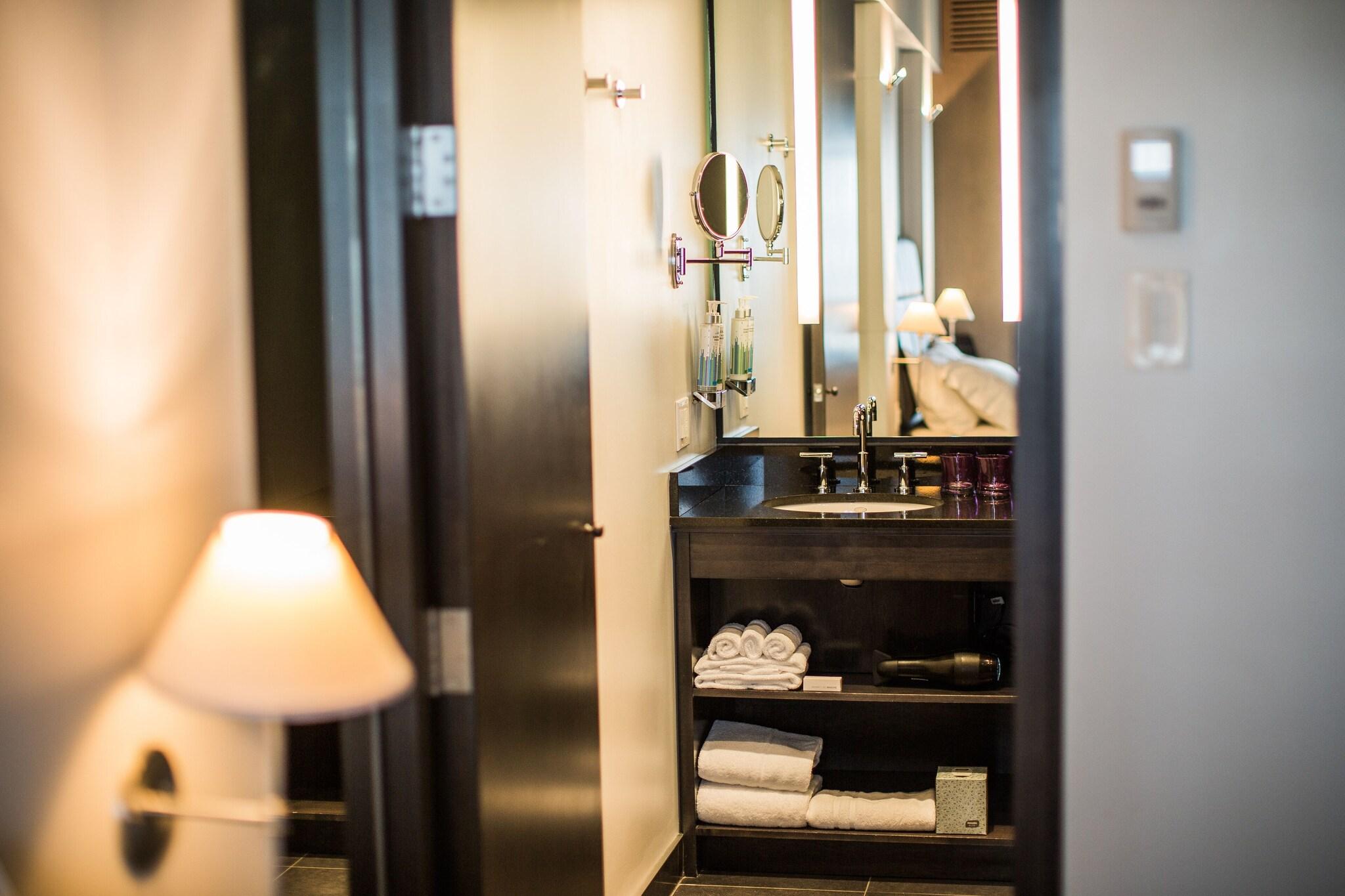 Double Queen Size Bed