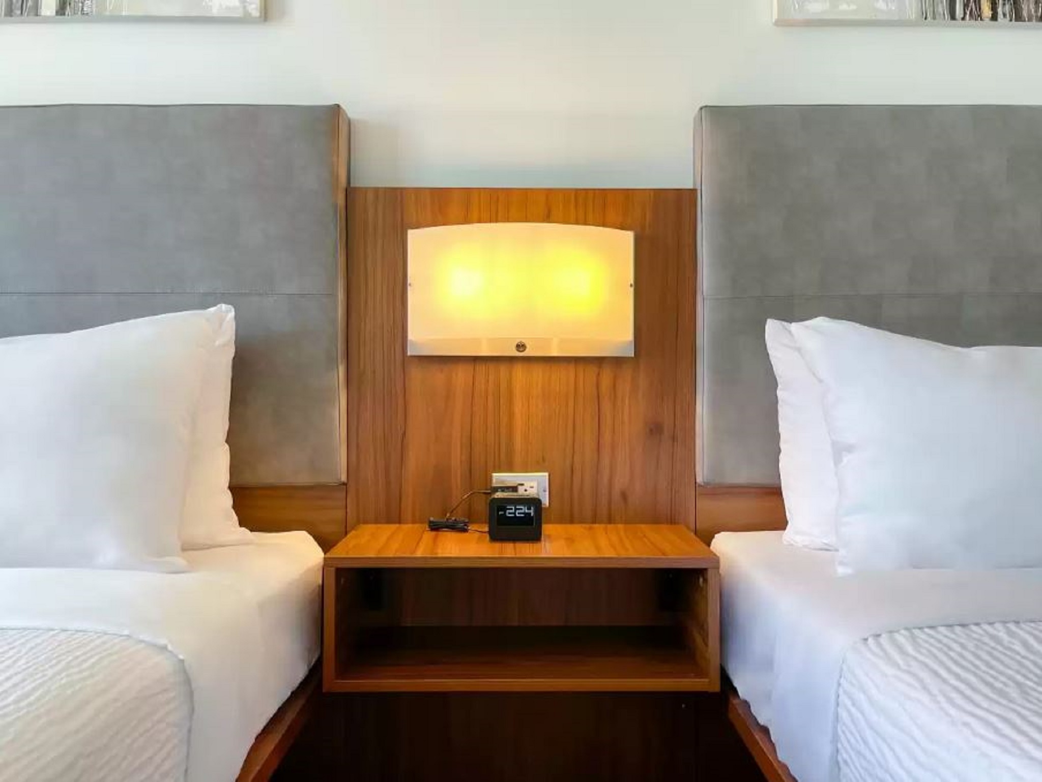 Room Accessible-two Queen Beds