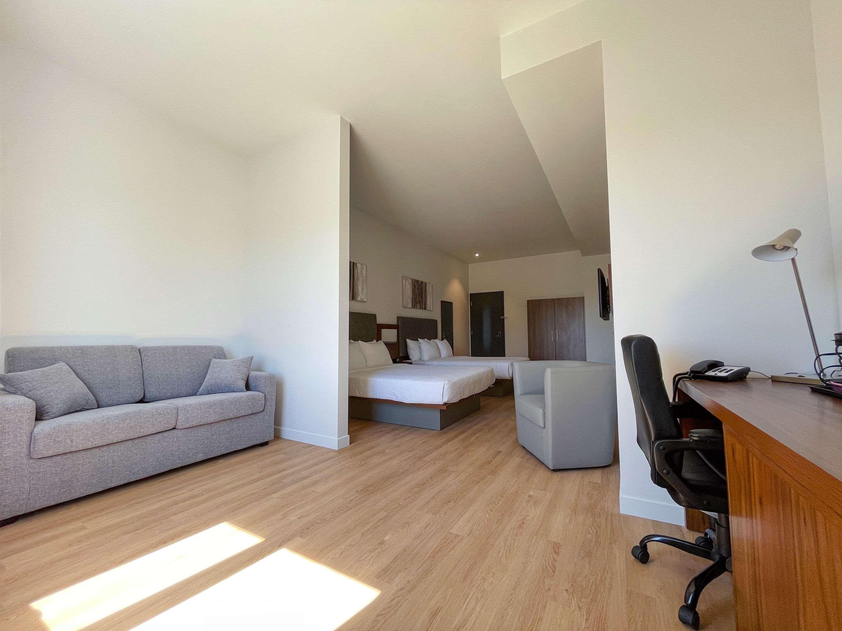 Suite Two Queen Beds