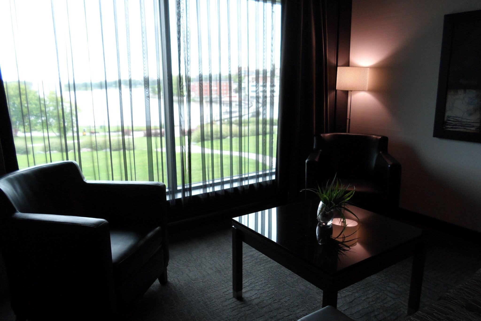 Suite Two Queen Beds