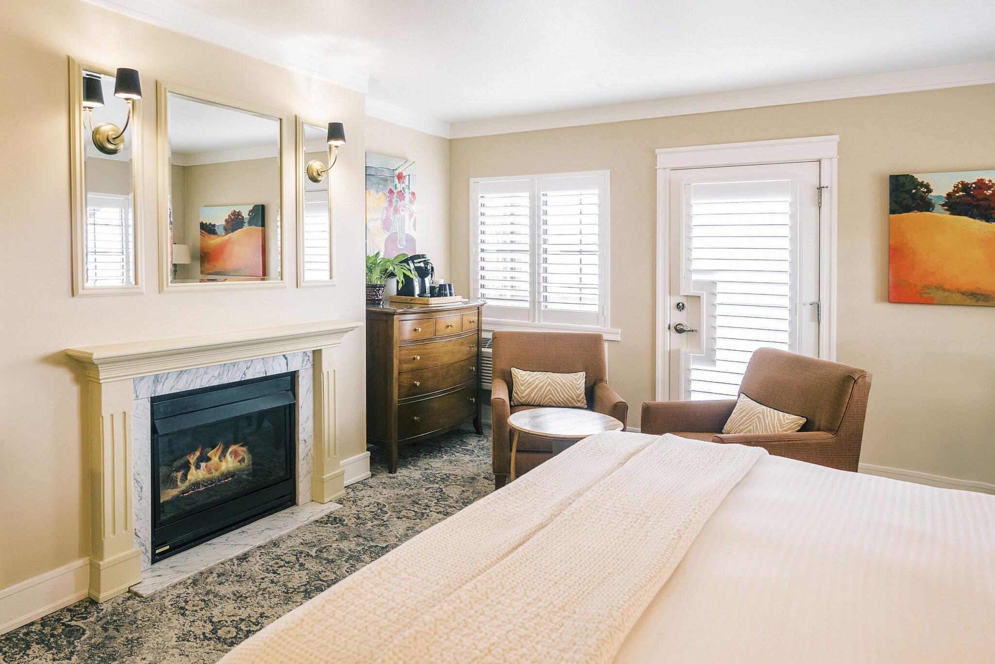 Double Deluxe King Bed