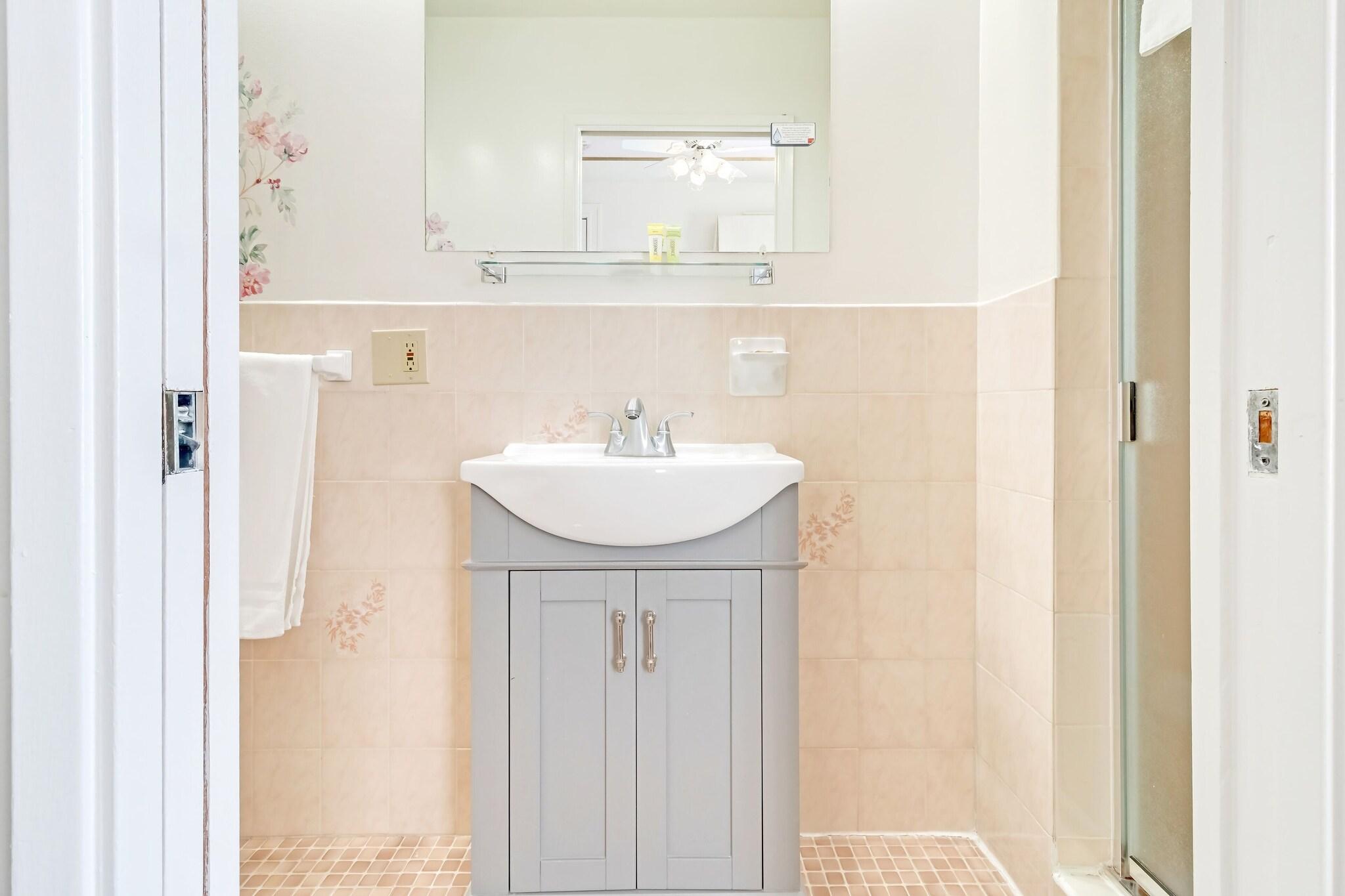 Double Queen Size Bed