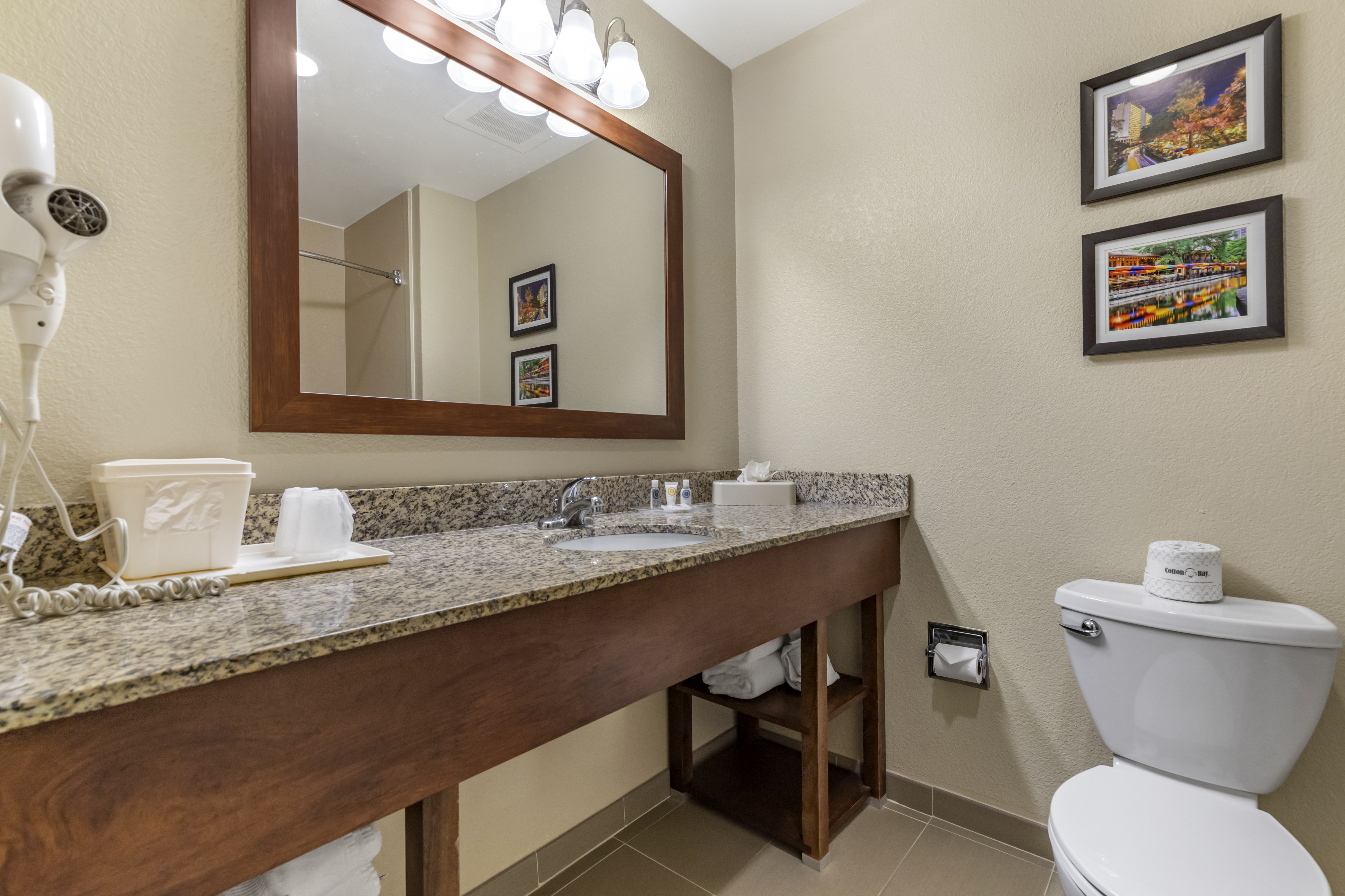 Suite Two Queen Beds