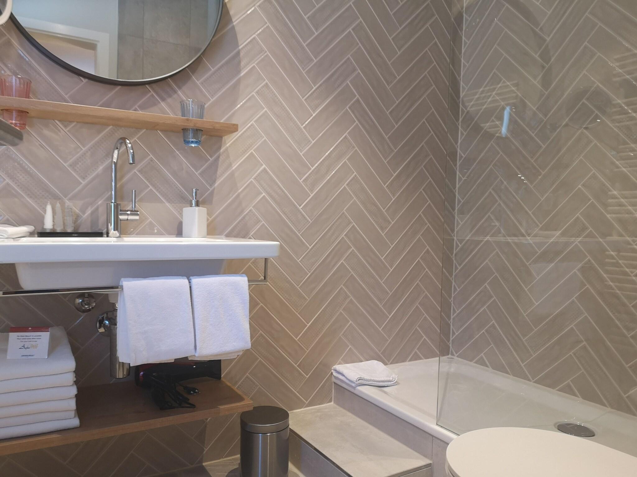 Twin Deluxe Garden View