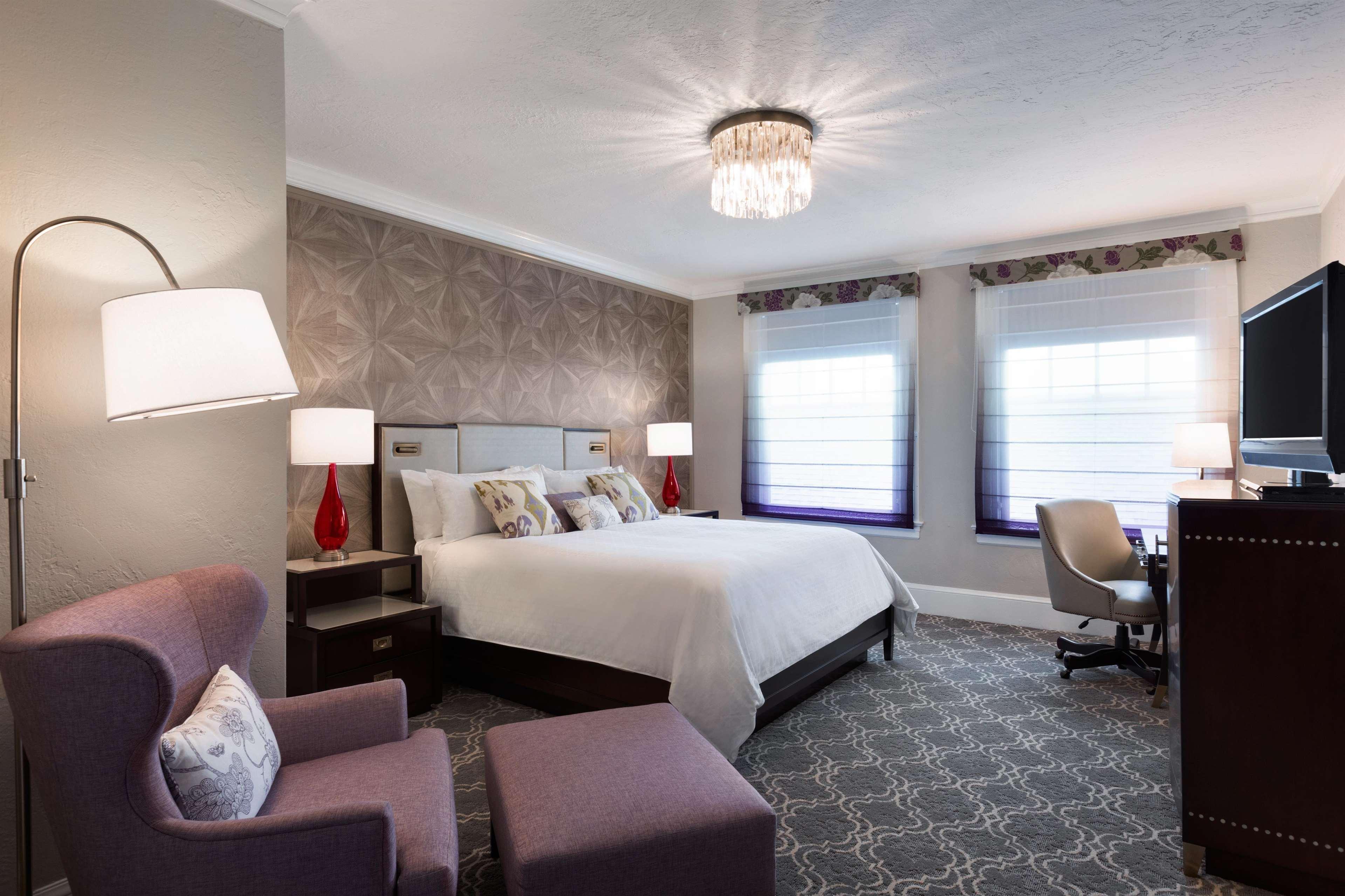 Room Deluxe King Bed