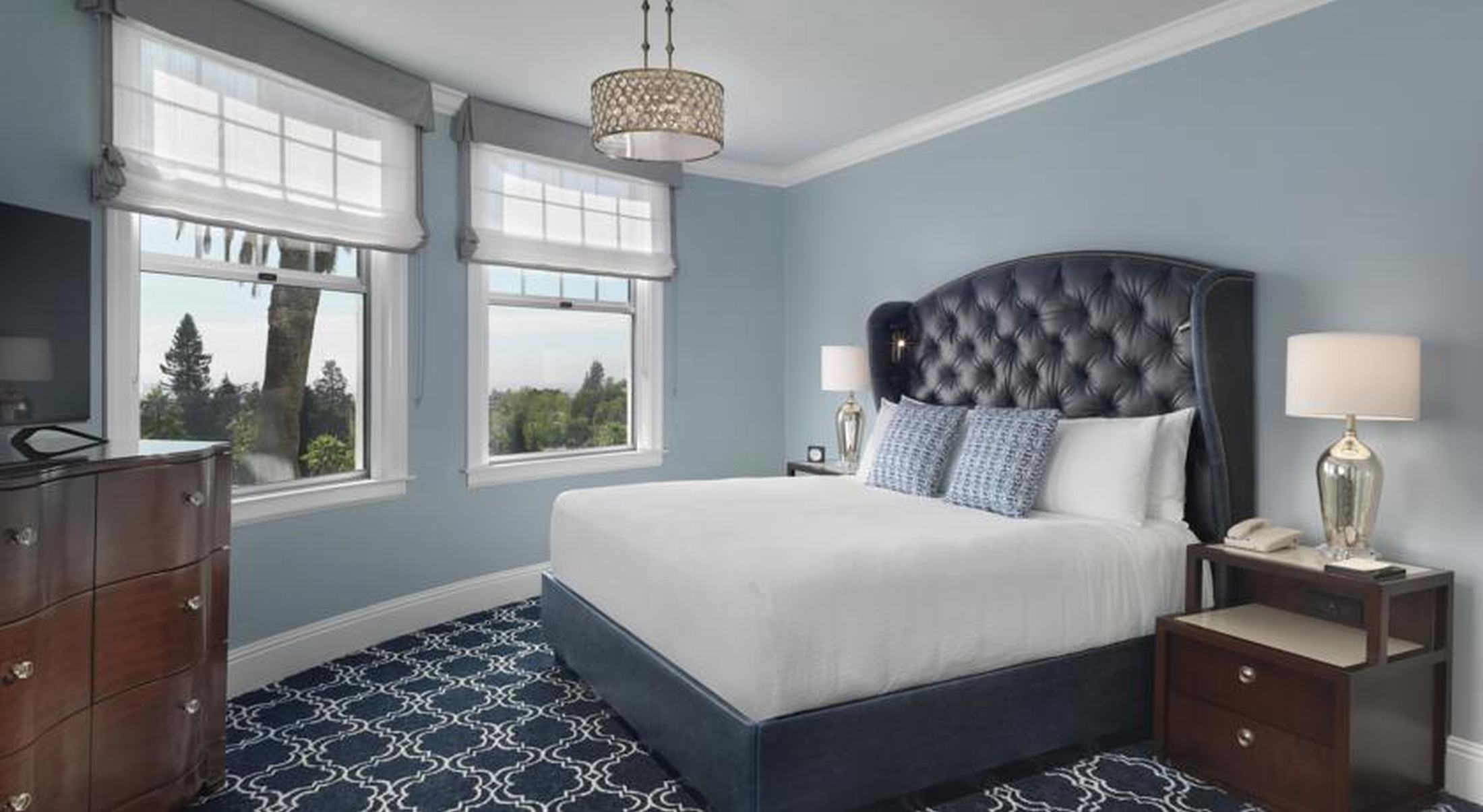 Double Queen Size Bed