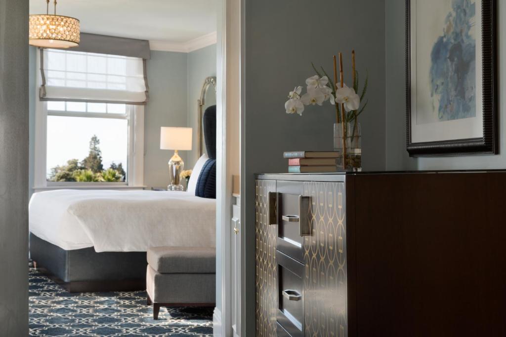 Quadruple Two Double Beds