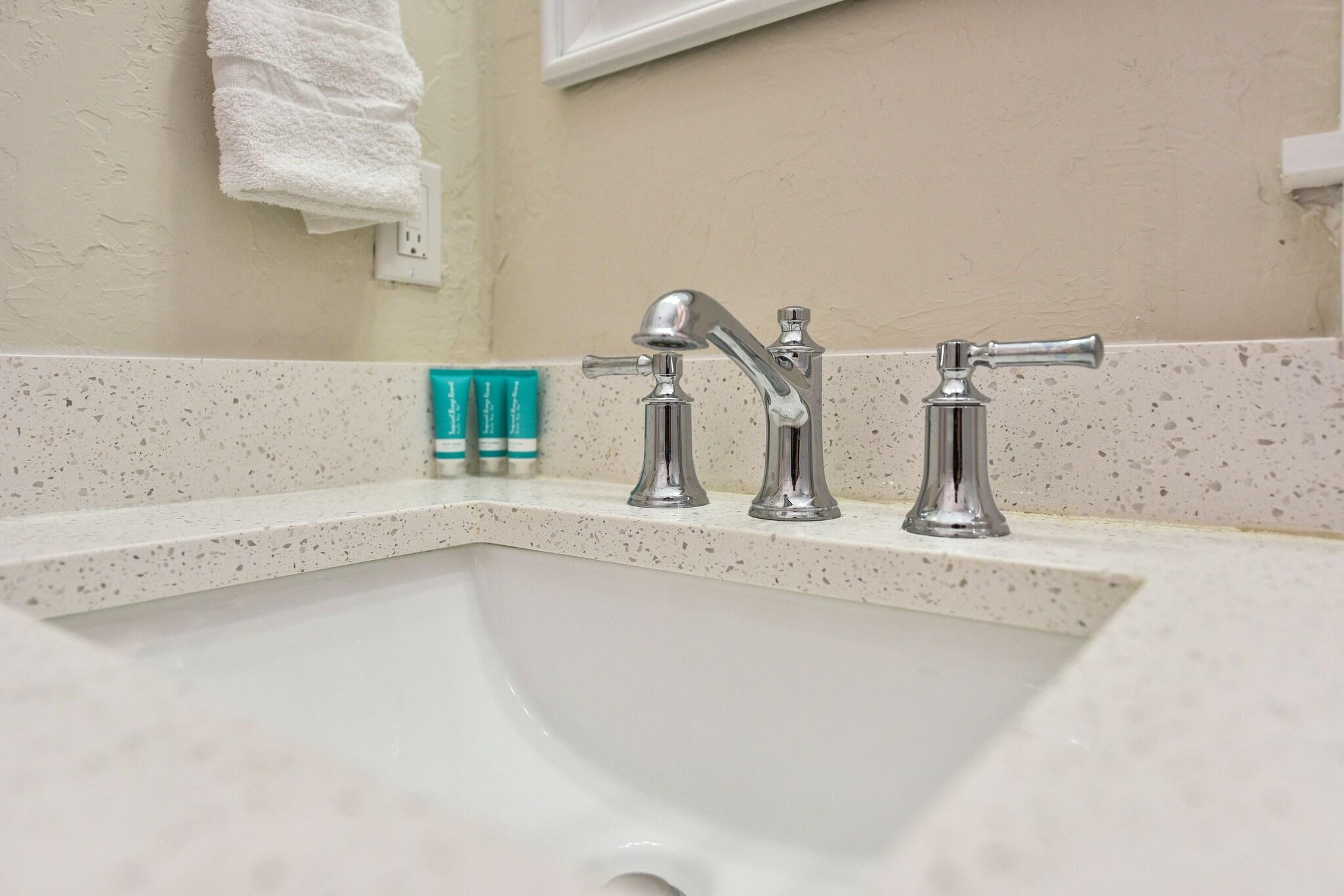 Suite with Kitchenette