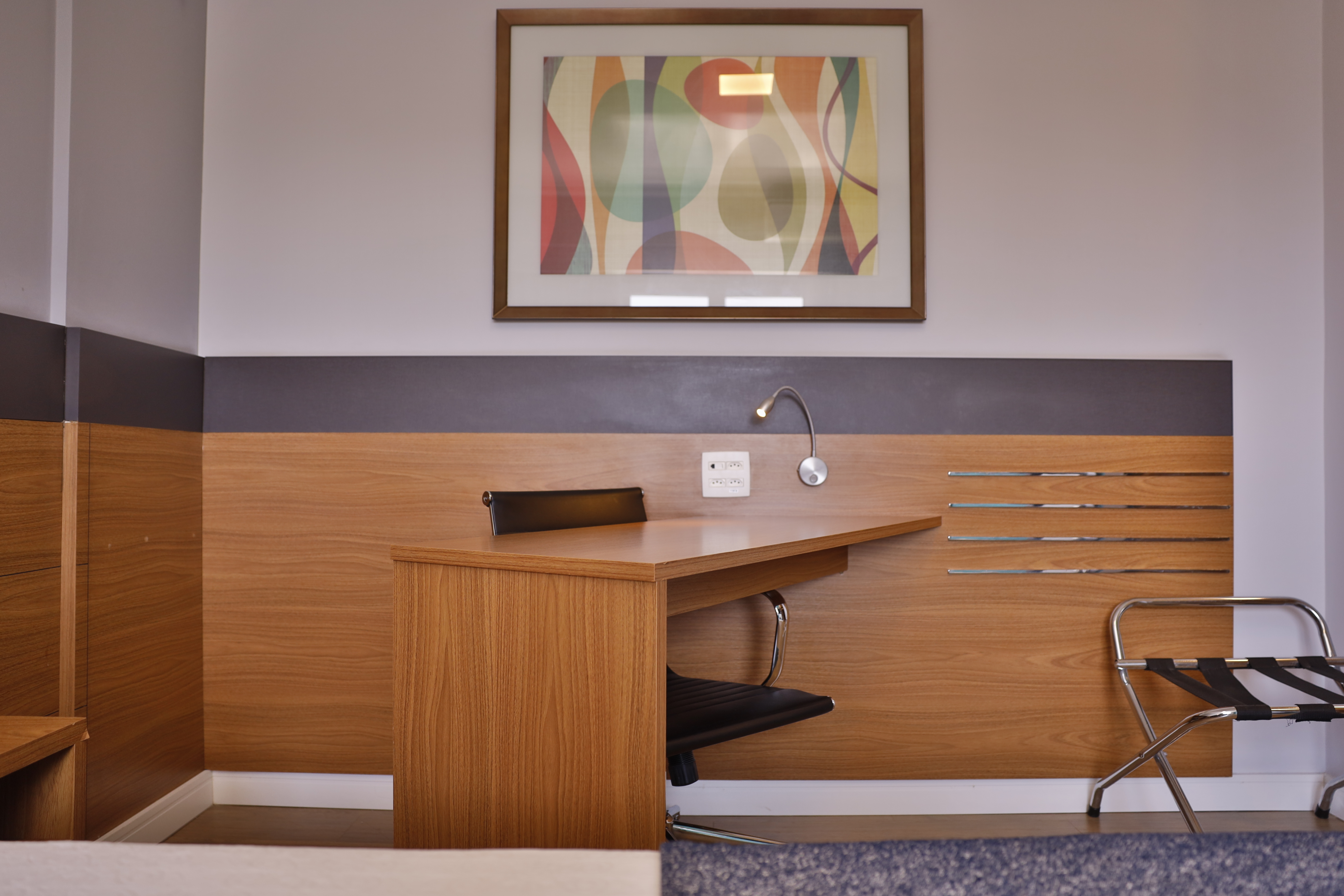 Double Deluxe Queen Bed