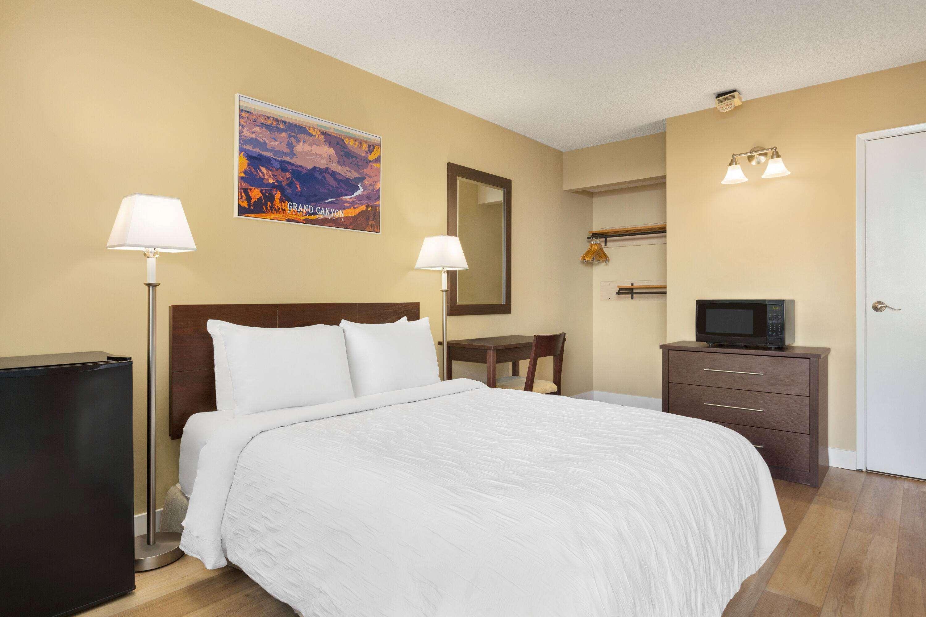 Double Queen Bed Non Smoking