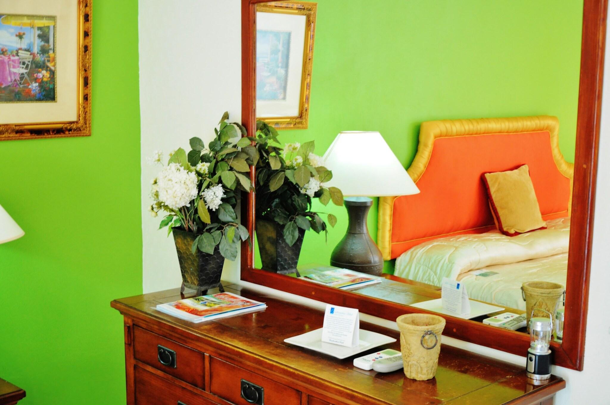 Double Deluxe King Bed