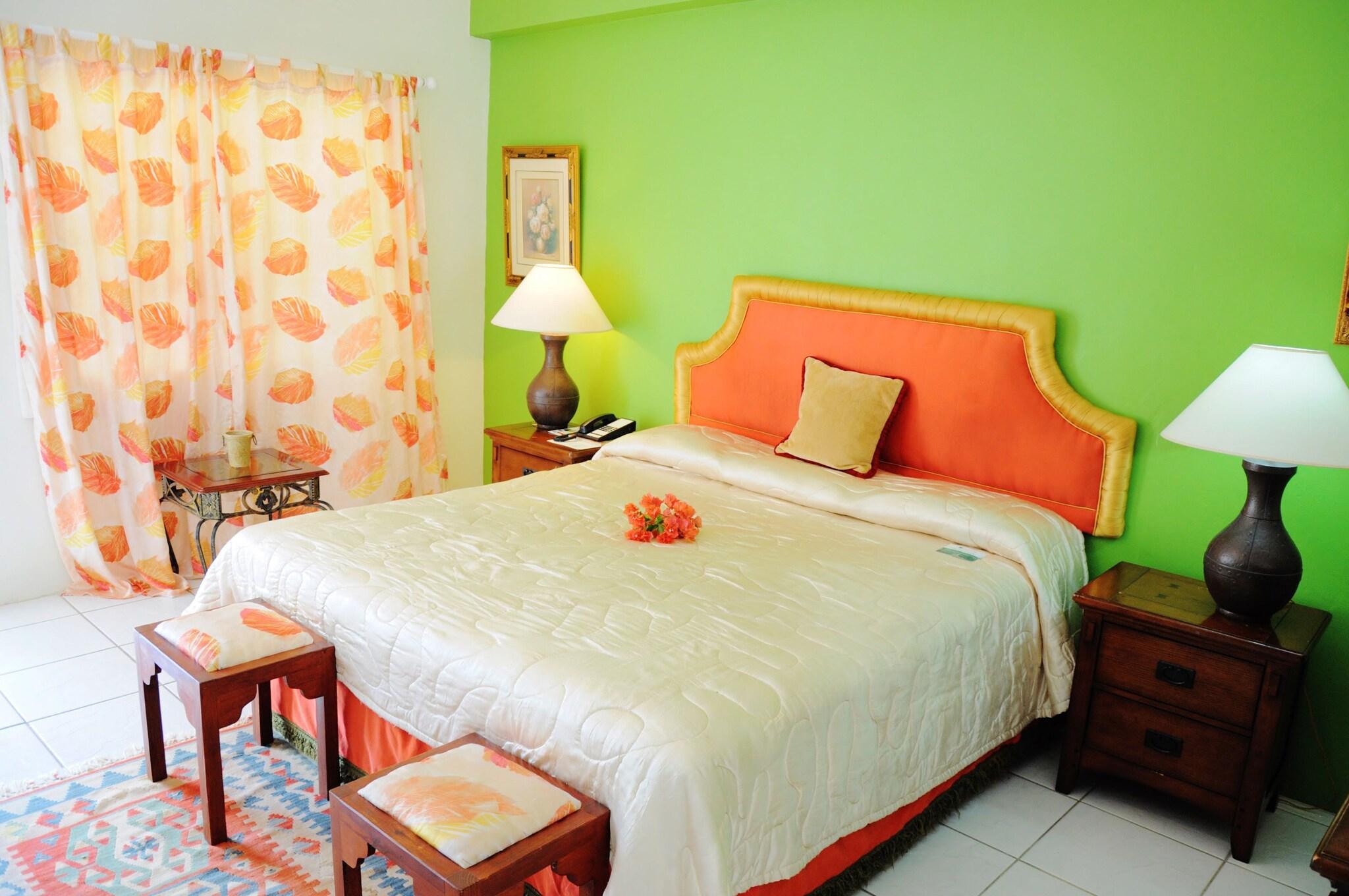 Twin Deluxe Two Beds