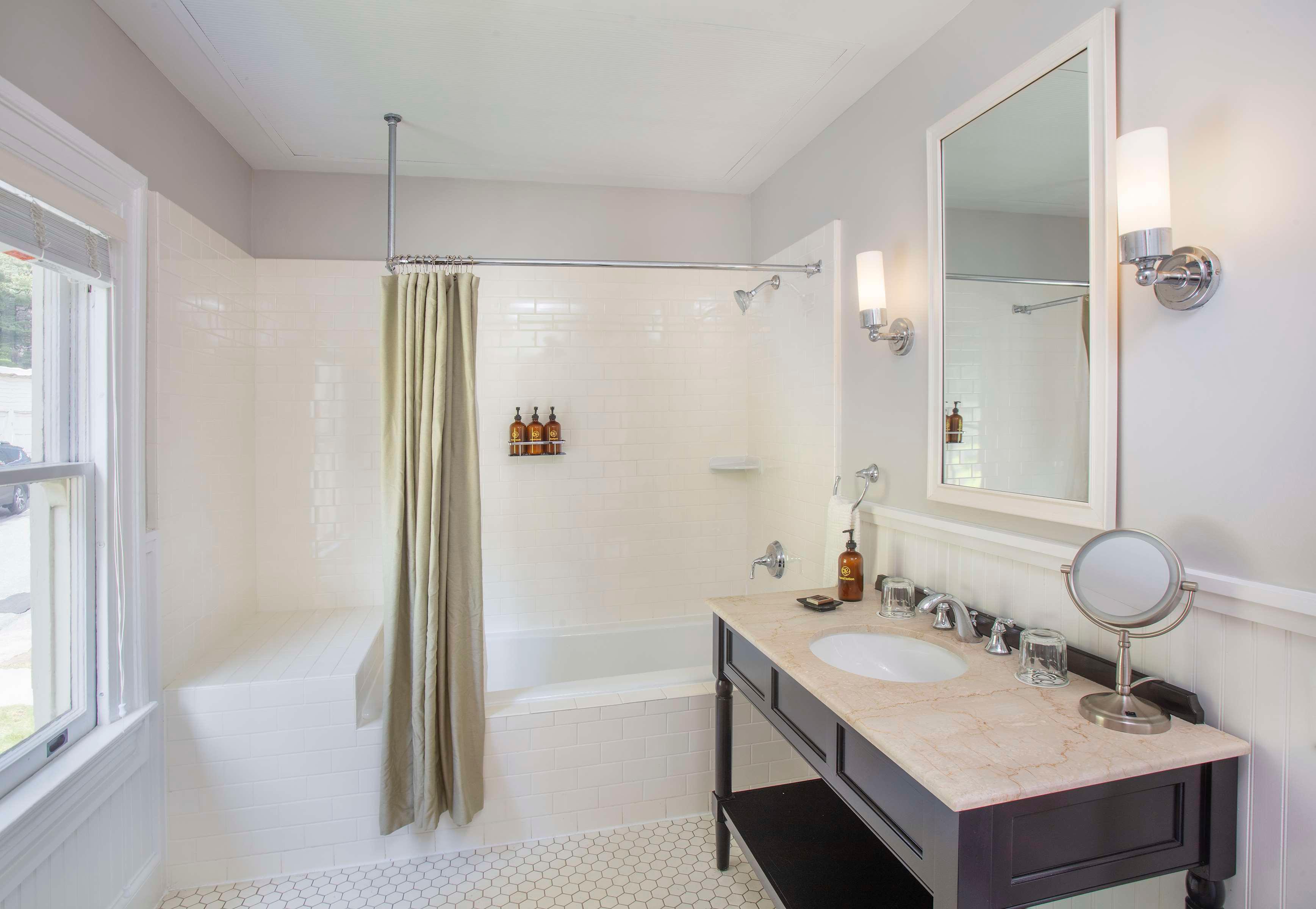 Double Queen Size Bed