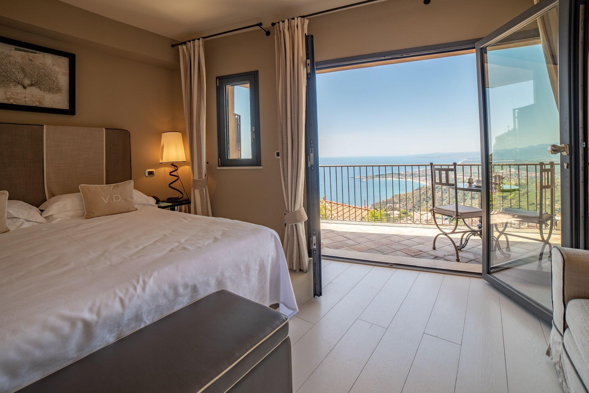 Double Sea View King Bed