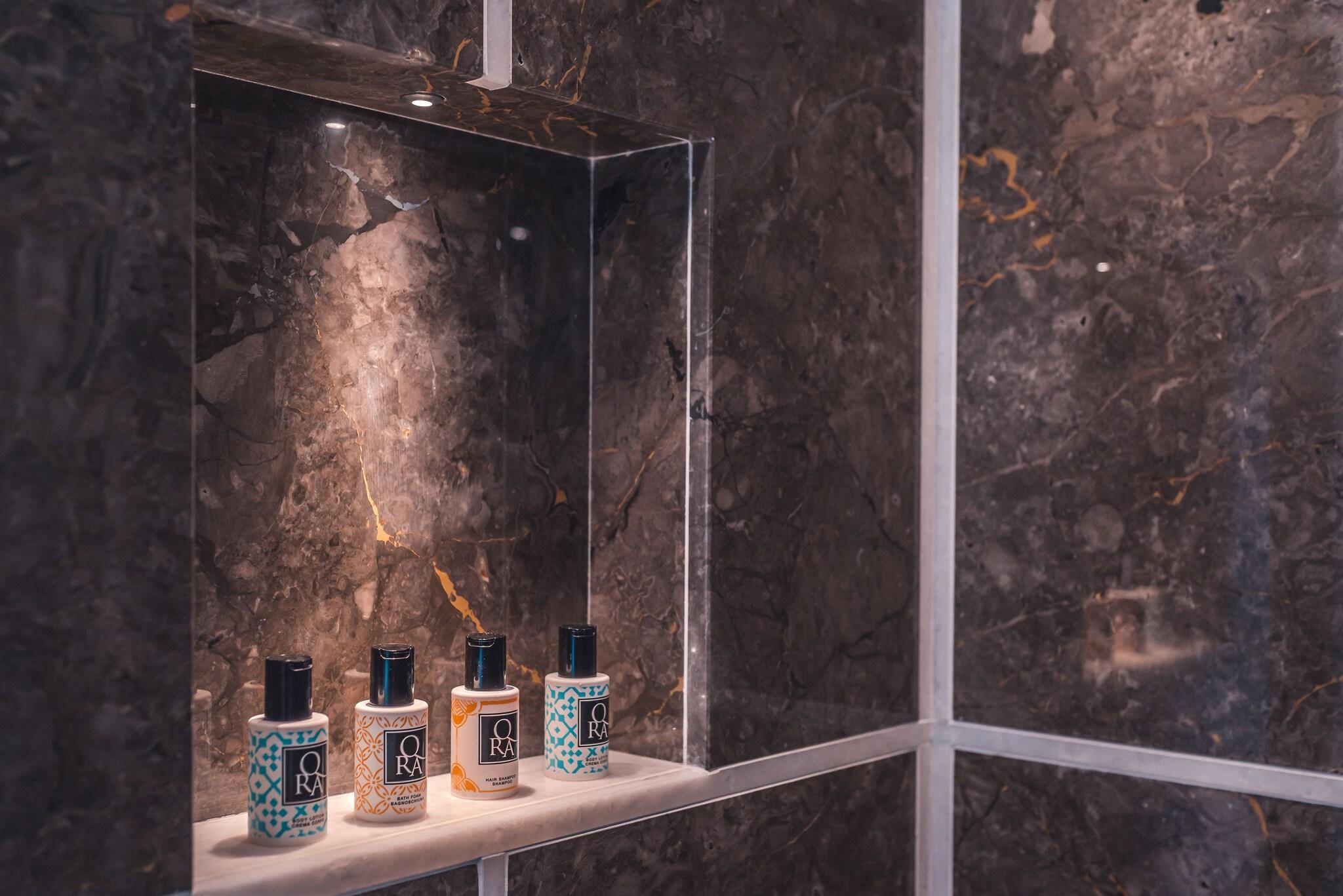 Double Sea View King Bed